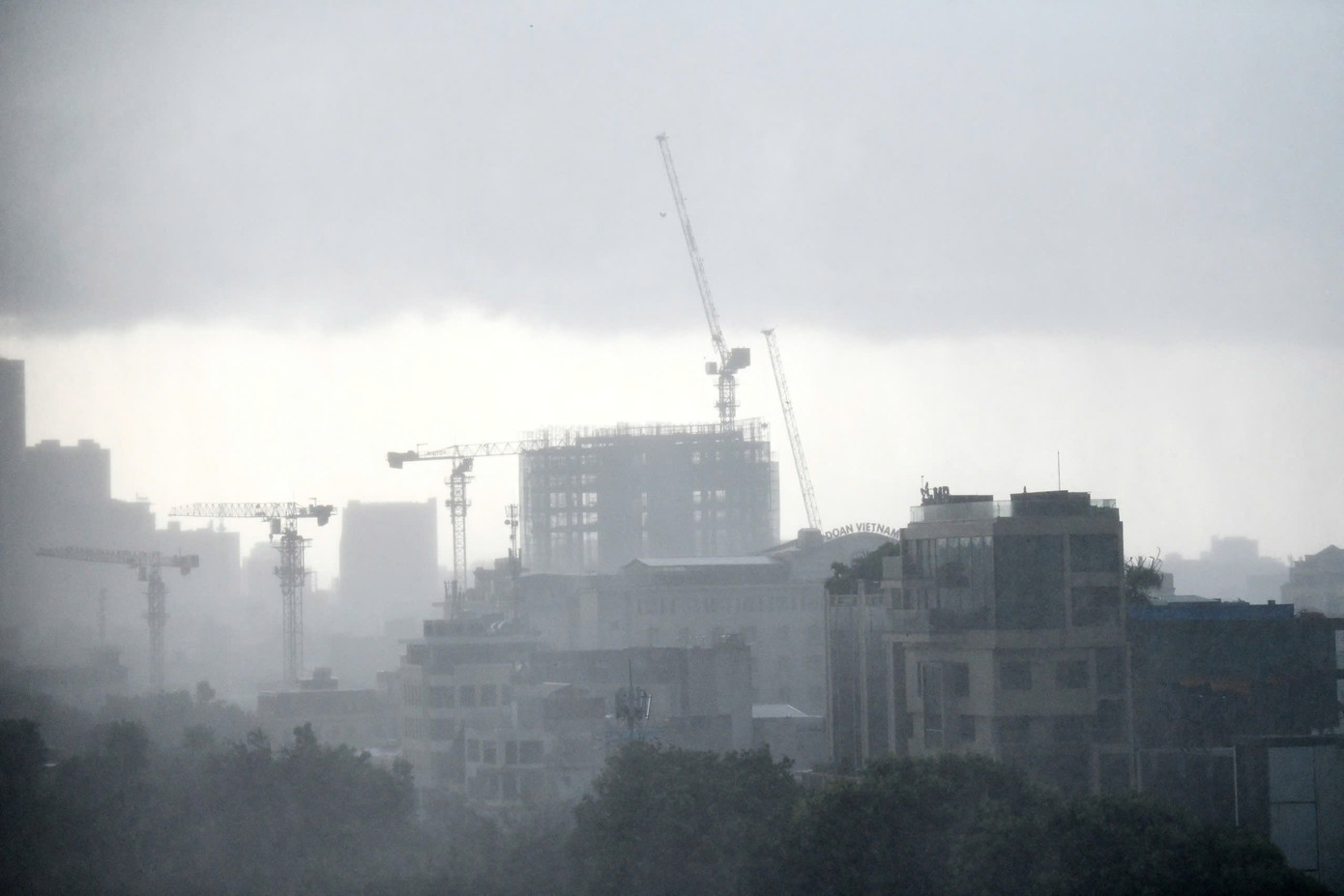 Siêu bão YAGI đã vào vịnh Bắc Bộ, cách Quảng Ninh hơn 200km ảnh 8