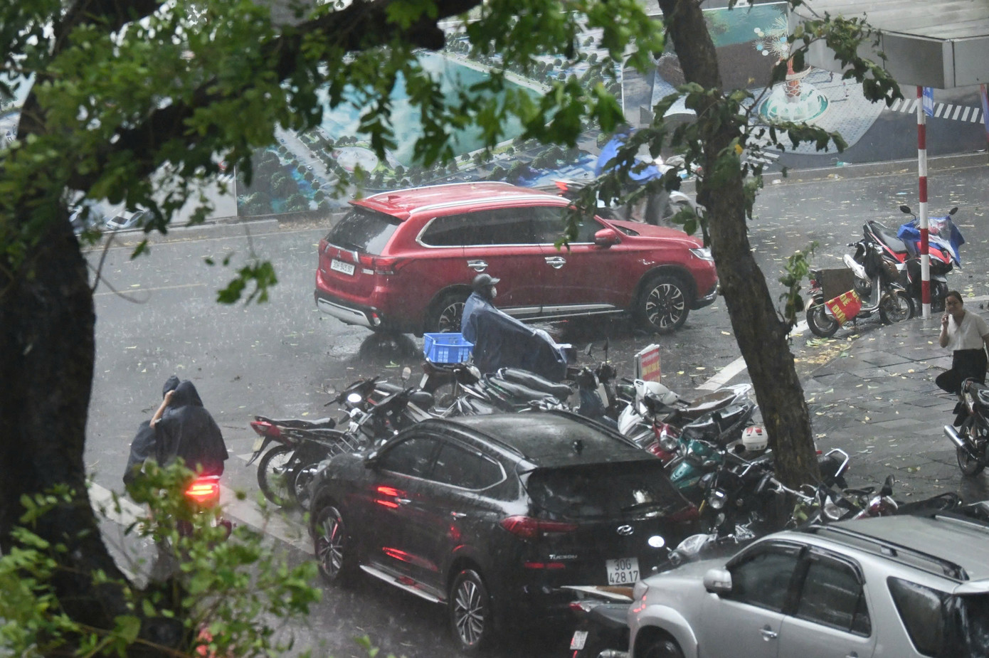 Siêu bão YAGI đã vào vịnh Bắc Bộ, cách Quảng Ninh hơn 200km ảnh 2