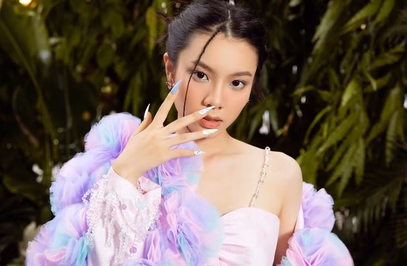 Nữ ca sĩ muốn làm bạn với khán giả, cùng mọi người lớn lên và trưởng thành qua thời gian.