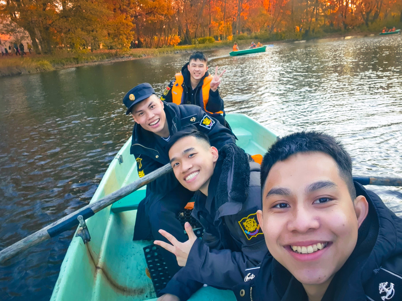 Xuân Thìn luôn nhận được sự quan tâm, hỗ trợ từ đồng đội.