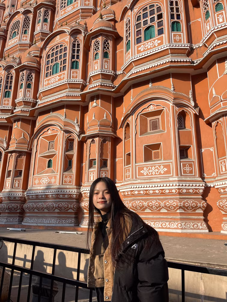 Tuyết Nga tham quan “thành phố hồng” Jaipur.