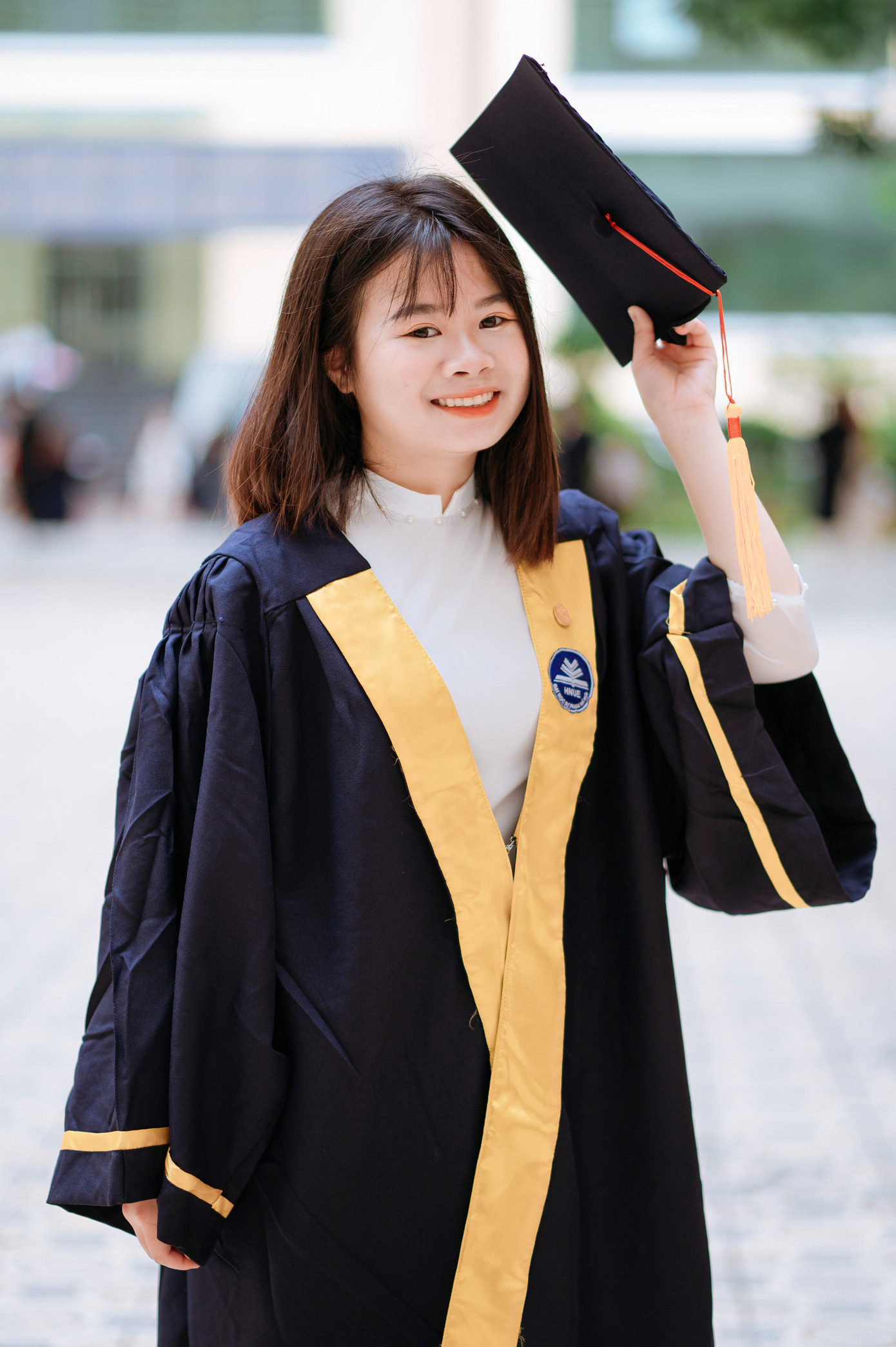 Tháng 6/2023, Hoàng Hoài xuất sắc tốt nghiệp thủ khoa khóa 69 khoa Việt Nam học.