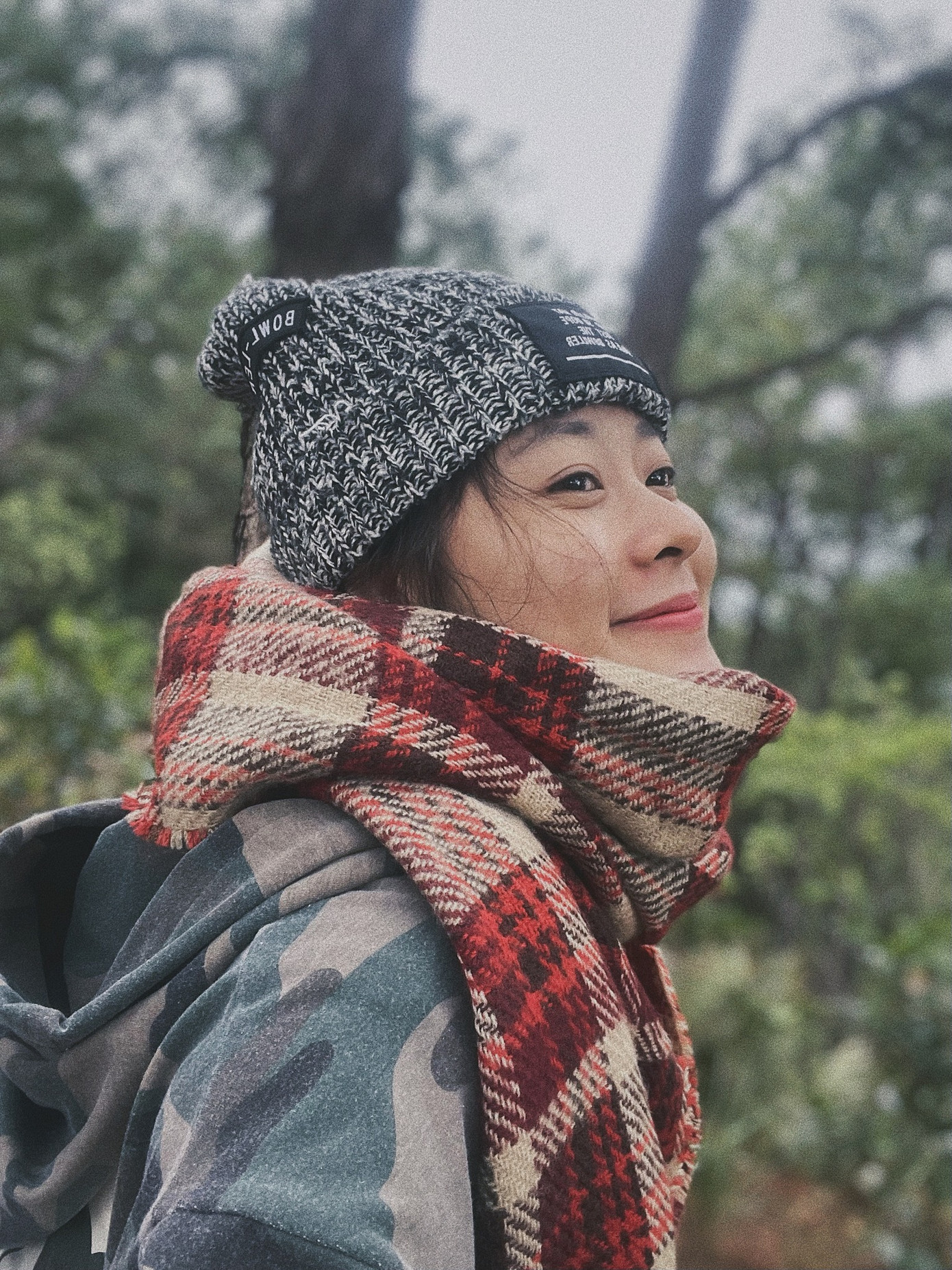 Lê Trần Linh Đan sinh năm 1997 tại Kon Tum.