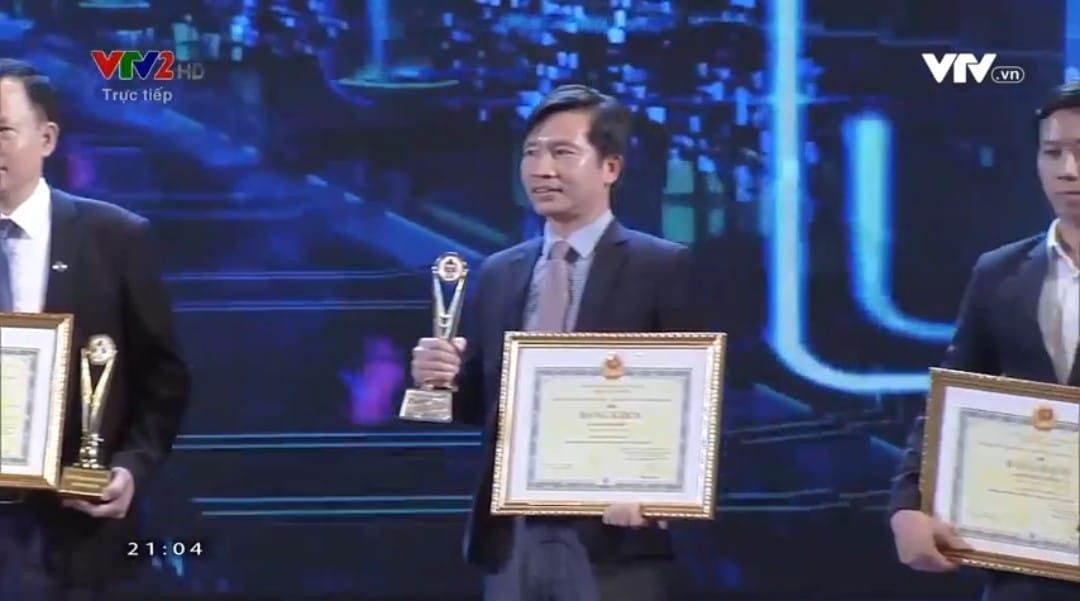 Nhận giải thưởng Sáng tạo khoa học công nghệ Việt Nam 2020. Nhận giải thưởng Sáng tạo khoa học công nghệ Việt Nam 2020.