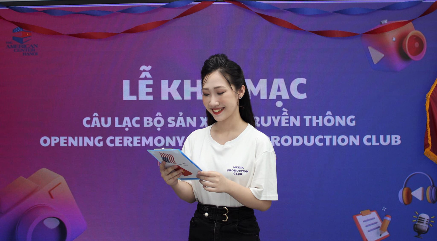 Trà My đang là tình nguyện viên của JCI Hanoi, host tại Trà Đá Mentor (nền tảng kết nối bạn trẻ để cùng phát triển bản thân) và thành viên của CLB Tình nguyện Học viện Ngoại giao. Trà My đang là tình nguyện viên của JCI Hanoi, host tại Trà Đá Mentor (nền tảng kết nối bạn trẻ để cùng phát triển bản thân) và thành viên của CLB Tình nguyện Học viện Ngoại giao.