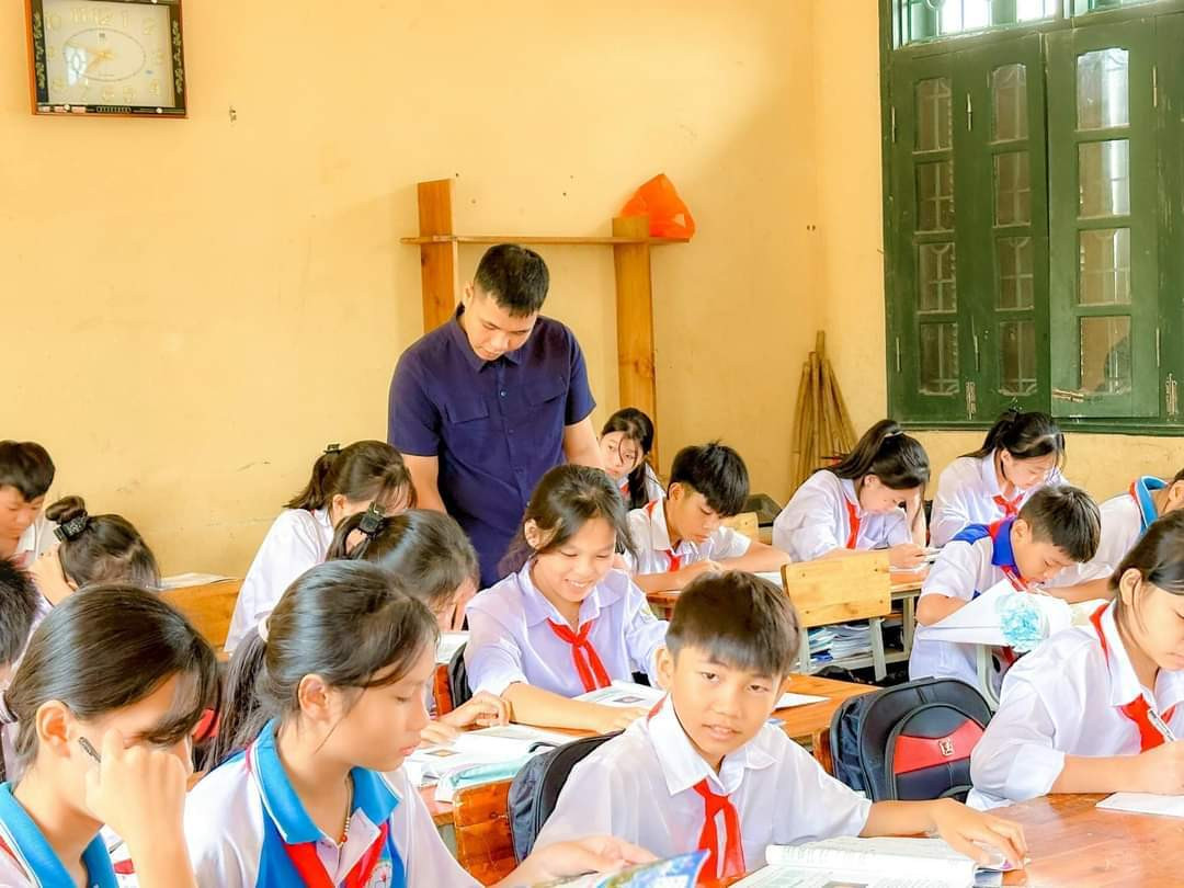 Giờ học bộ môn Lịch sử của thầy giáo Tiến Mạnh.