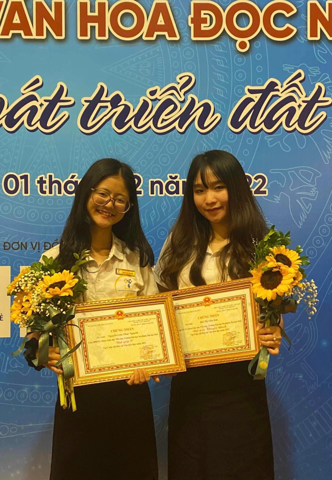 Các thành viên của BIL đạt giải cao trong cuộc thi cấp Quốc Gia Cuộc thi Đại sứ Văn hóa đọc năm 2022. Các thành viên của BIL đạt giải cao trong cuộc thi cấp Quốc Gia Cuộc thi Đại sứ Văn hóa đọc năm 2022.