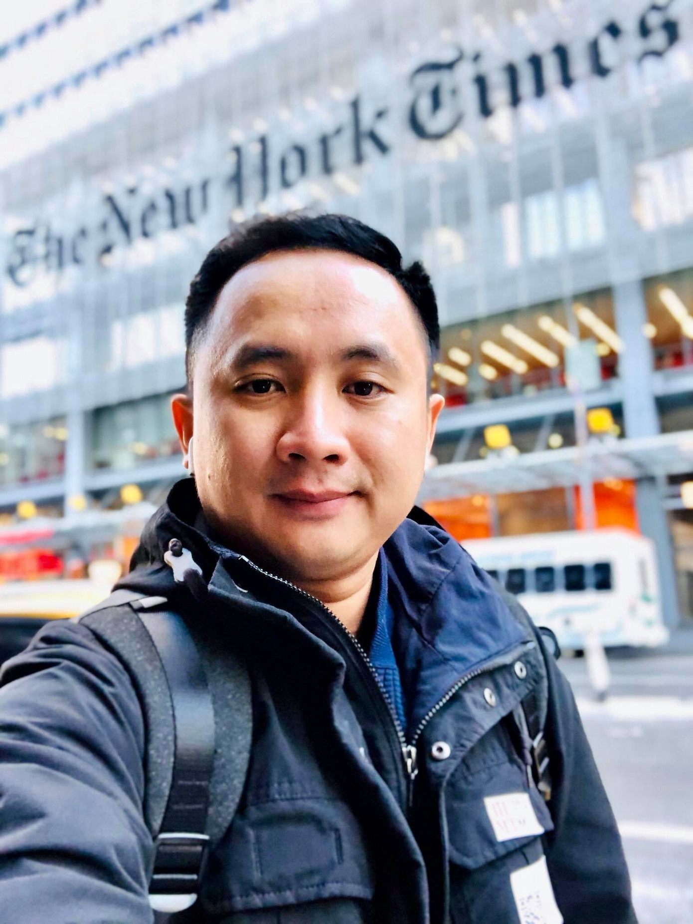 Thầy Đồng Anh tại The New York Times. Thầy Đồng Anh tại The New York Times.