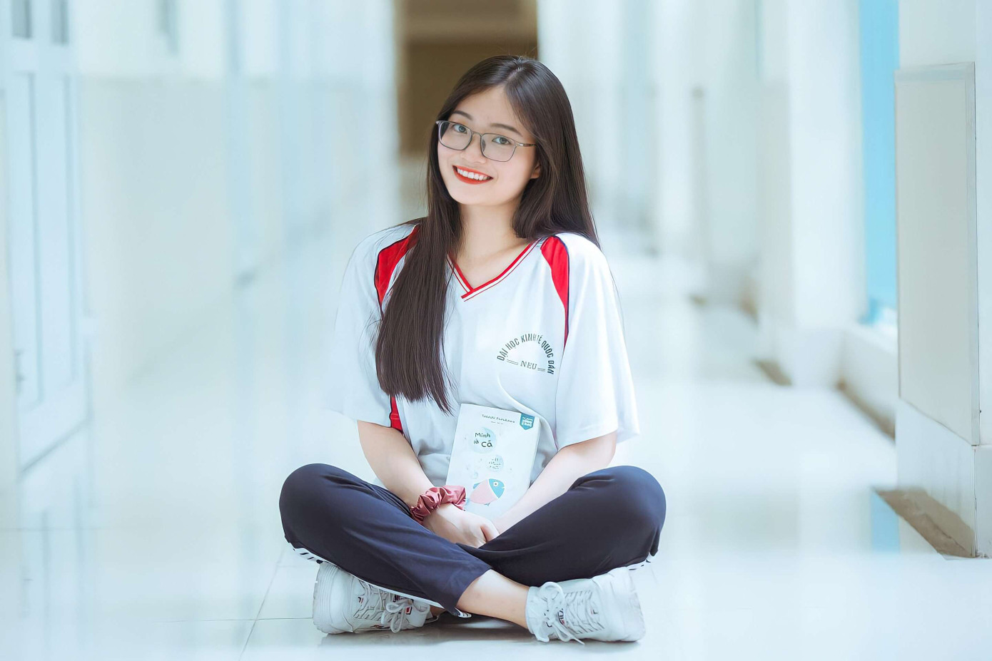 Thùy Linh 12 năm đạt Danh hiệu Học sinh Giỏi.