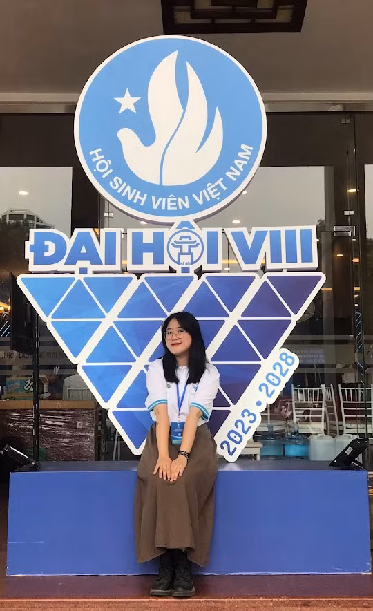 Tuyết Anh là Đại biểu chính thức tham dự Đại hội đại biểu Hội Sinh viên thành phố Hà Nội lần thứ VIII, nhiệm kỳ 2023 - 2028.