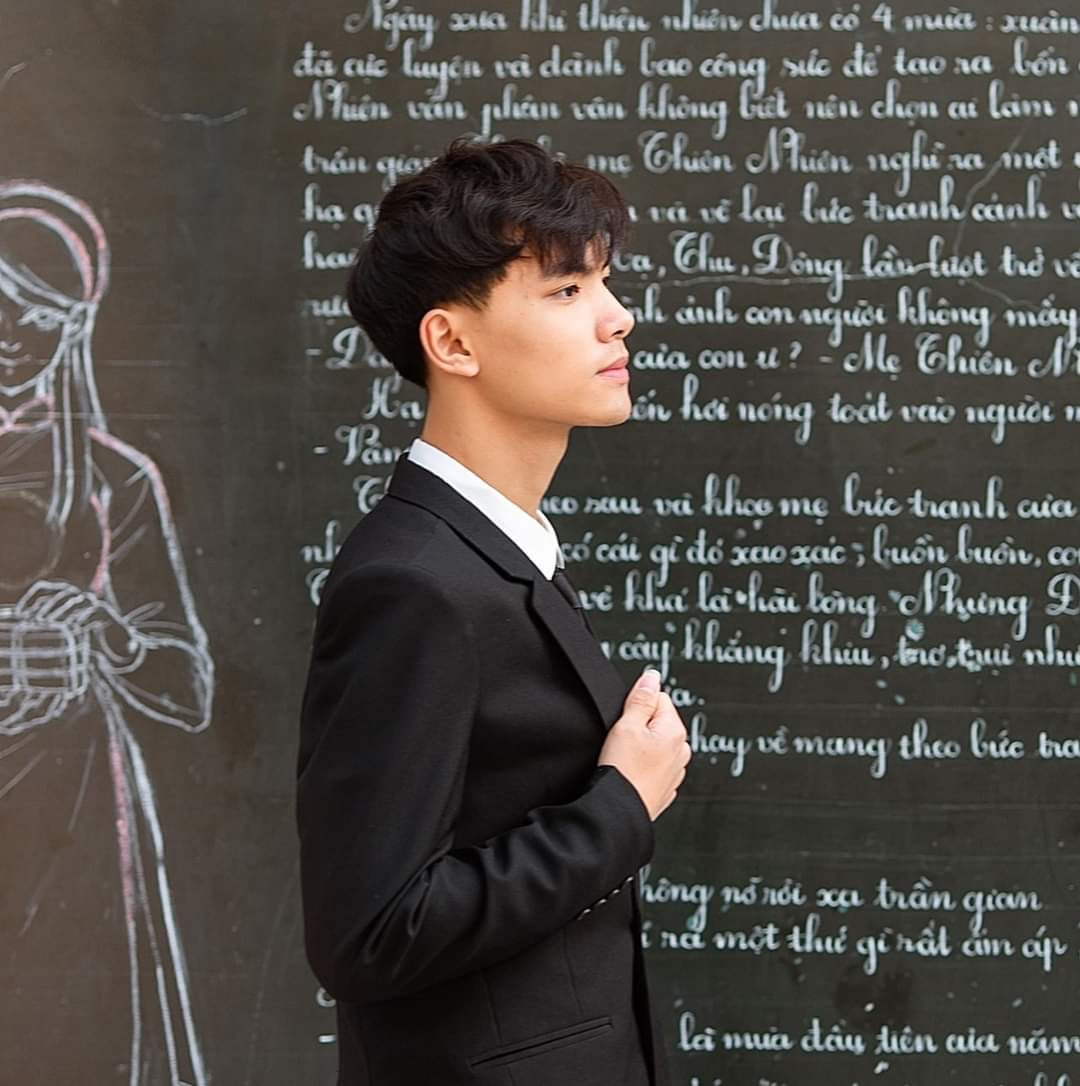 Tuấn Anh từng là học sinh trường THPT Chuyên Lê Hồng Phong, Nam Định. Tuấn Anh từng là học sinh trường THPT Chuyên Lê Hồng Phong, Nam Định.