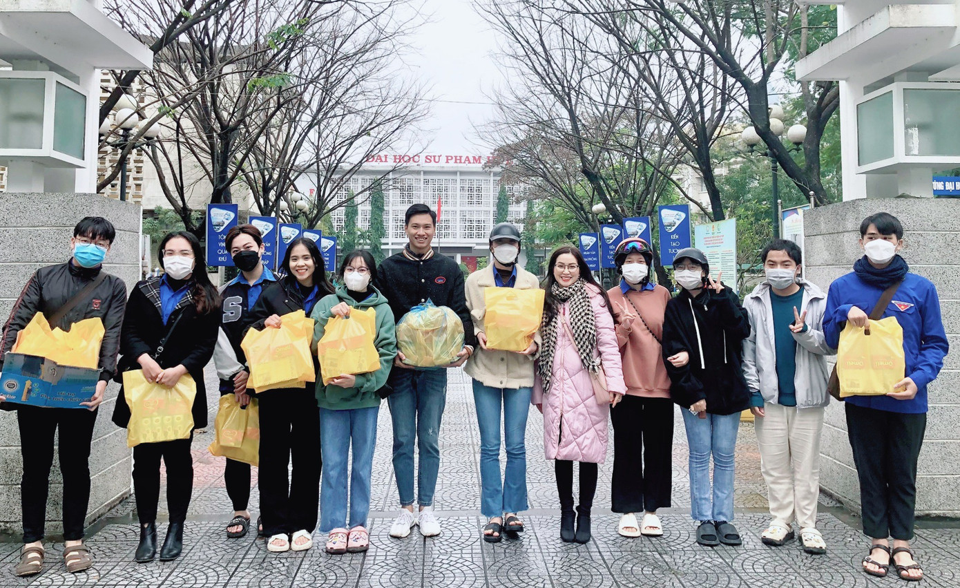 Tích cực tham gia các hoạt động, phong trào Đoàn – Hội. Tích cực tham gia các hoạt động, phong trào Đoàn – Hội.