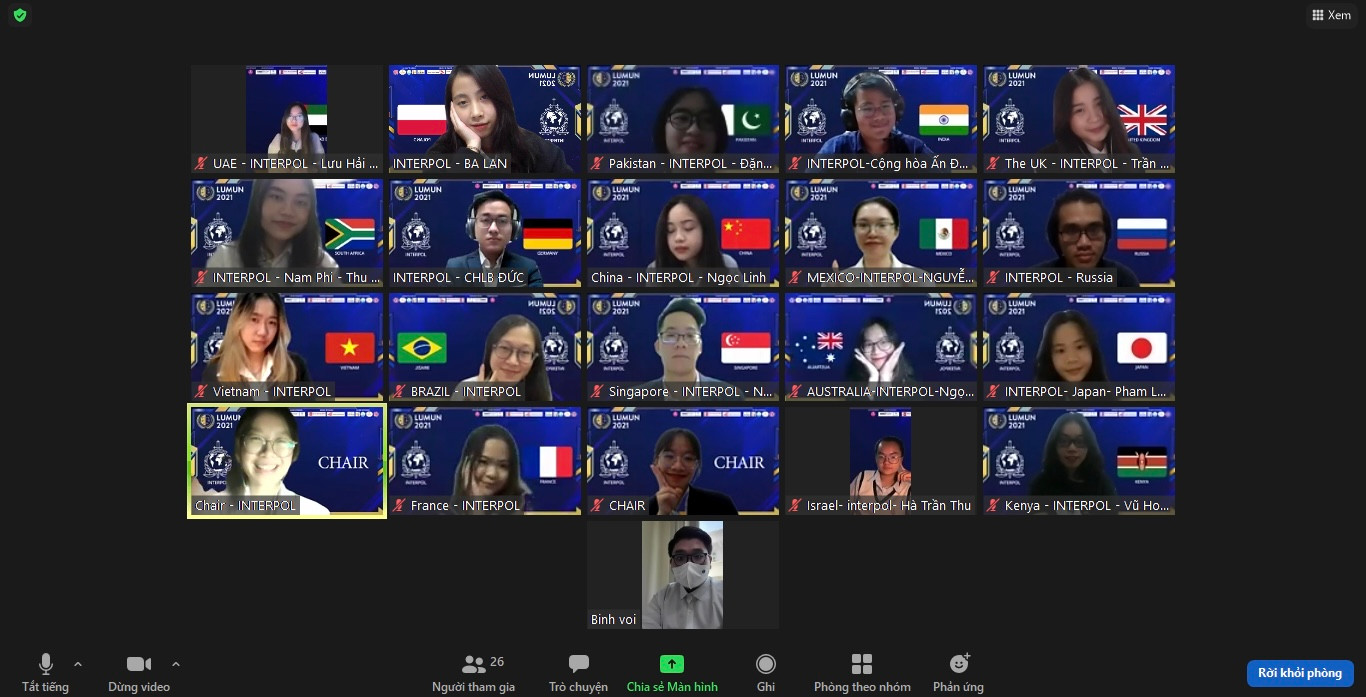 Đại biểu Cộng hòa Singapore trong Tổ chức Cảnh sát Hình sự quốc tế INTERPOL tại chương trình LUMUN năm 2021.