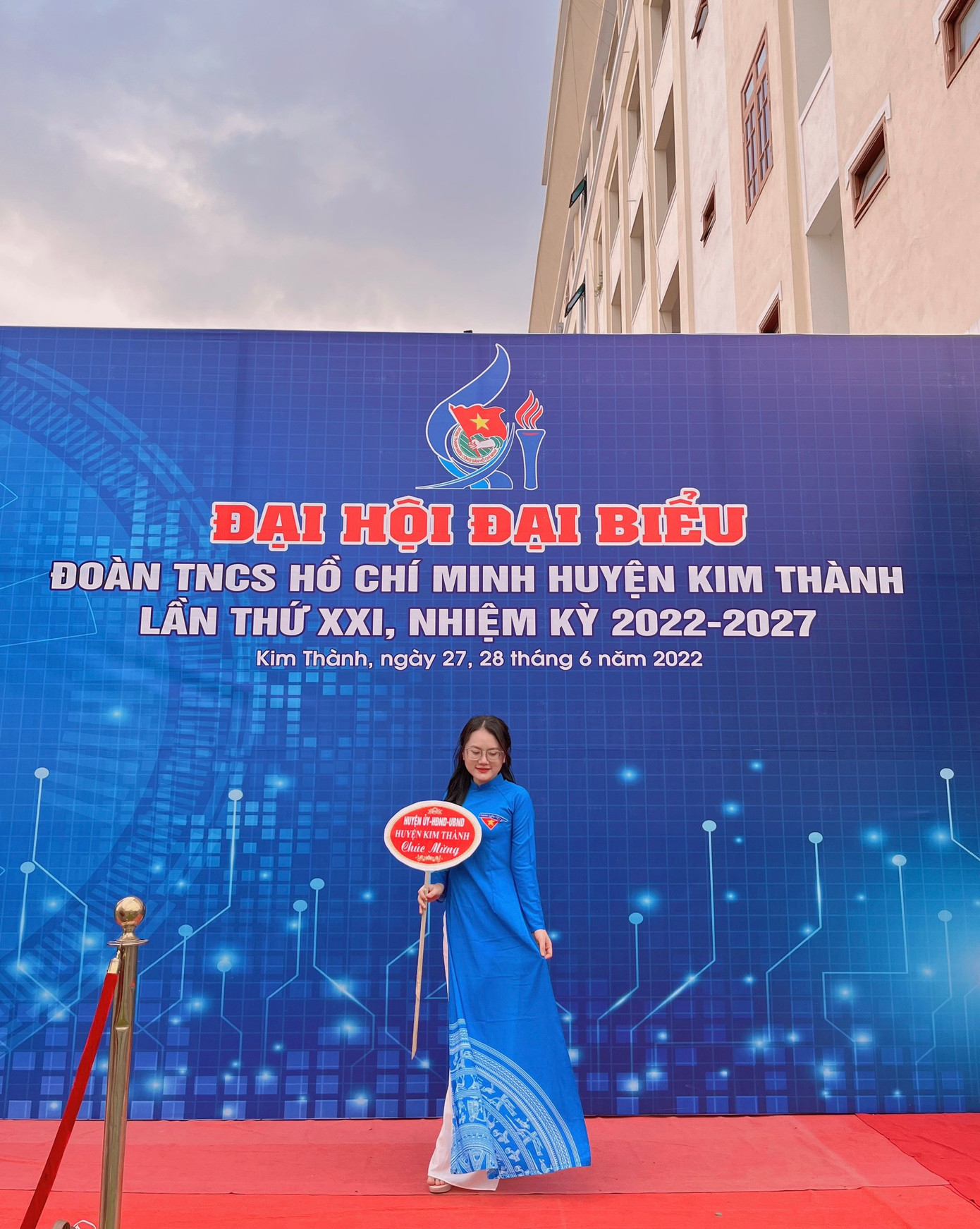 Phan Thị Thanh Hà (sinh năm 2002) quê Hải Dương, đang là sinh viên năm 3, chuyên ngành Sư phạm Ngữ văn, Trường Đại học Giáo dục, Đại học Quốc gia Hà Nội.