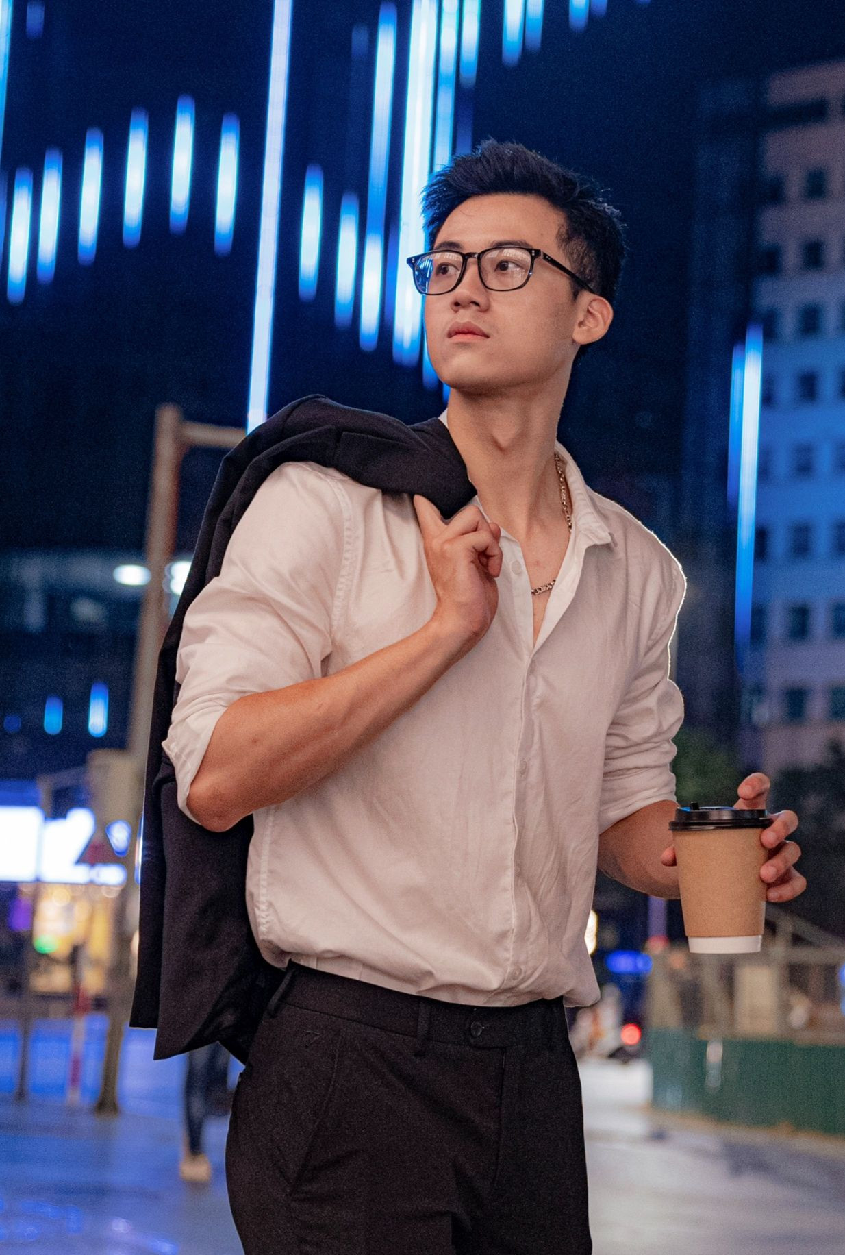 Nguyễn Tiến Thành, sinh năm 2000, hiện đang là nhân viên tại phòng Tuyển dụng Nhân sự tập đoàn FPT. Nguyễn Tiến Thành, sinh năm 2000, hiện đang là nhân viên tại phòng Tuyển dụng Nhân sự tập đoàn FPT.