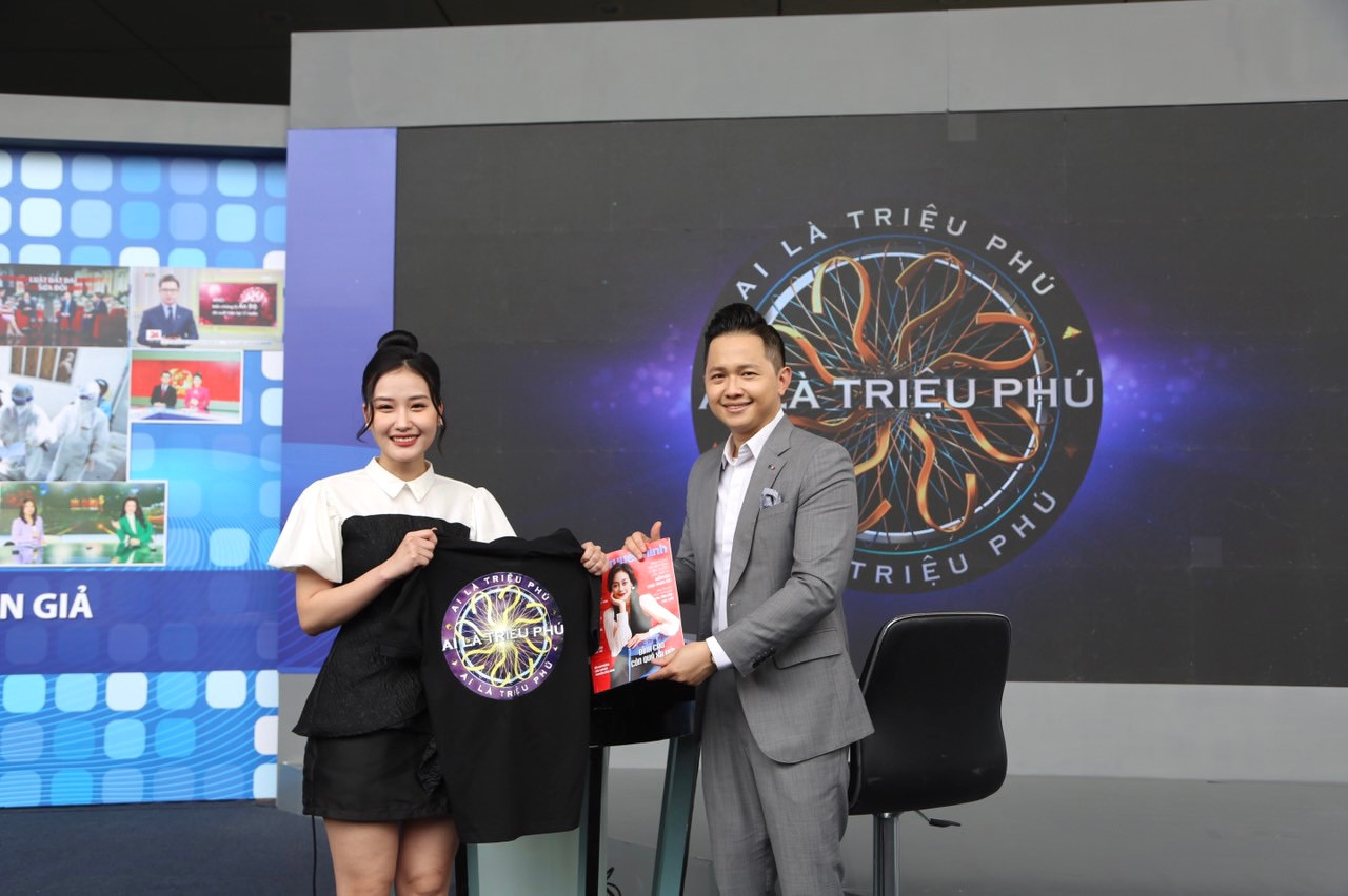 Thuỳ Dung tham gia chương trình “Ai là triệu phú” phiên bản hội báo tại Vòng casting MC của VTV3. Thuỳ Dung tham gia chương trình “Ai là triệu phú” phiên bản hội báo tại Vòng casting MC của VTV3.