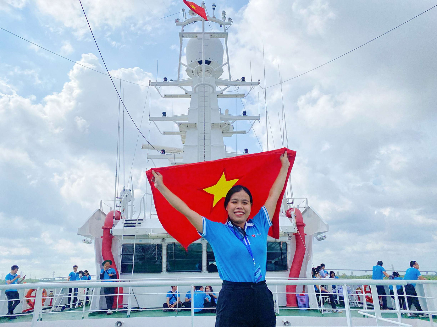 Vinh dự là 1 trong 200 đại biểu trẻ tuổi trên cả nước tham gia vào hành trình “Sinh viên với biển, đảo Tổ quốc” 2023 do Trung ương Hội sinh viên Việt Nam tổ chức.