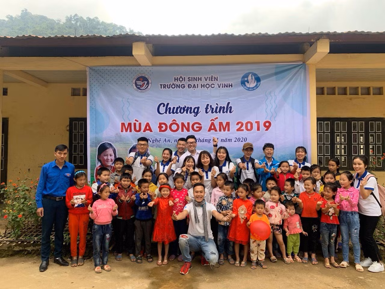 Tham gia chương trình Mùa Đông ấm 2019.