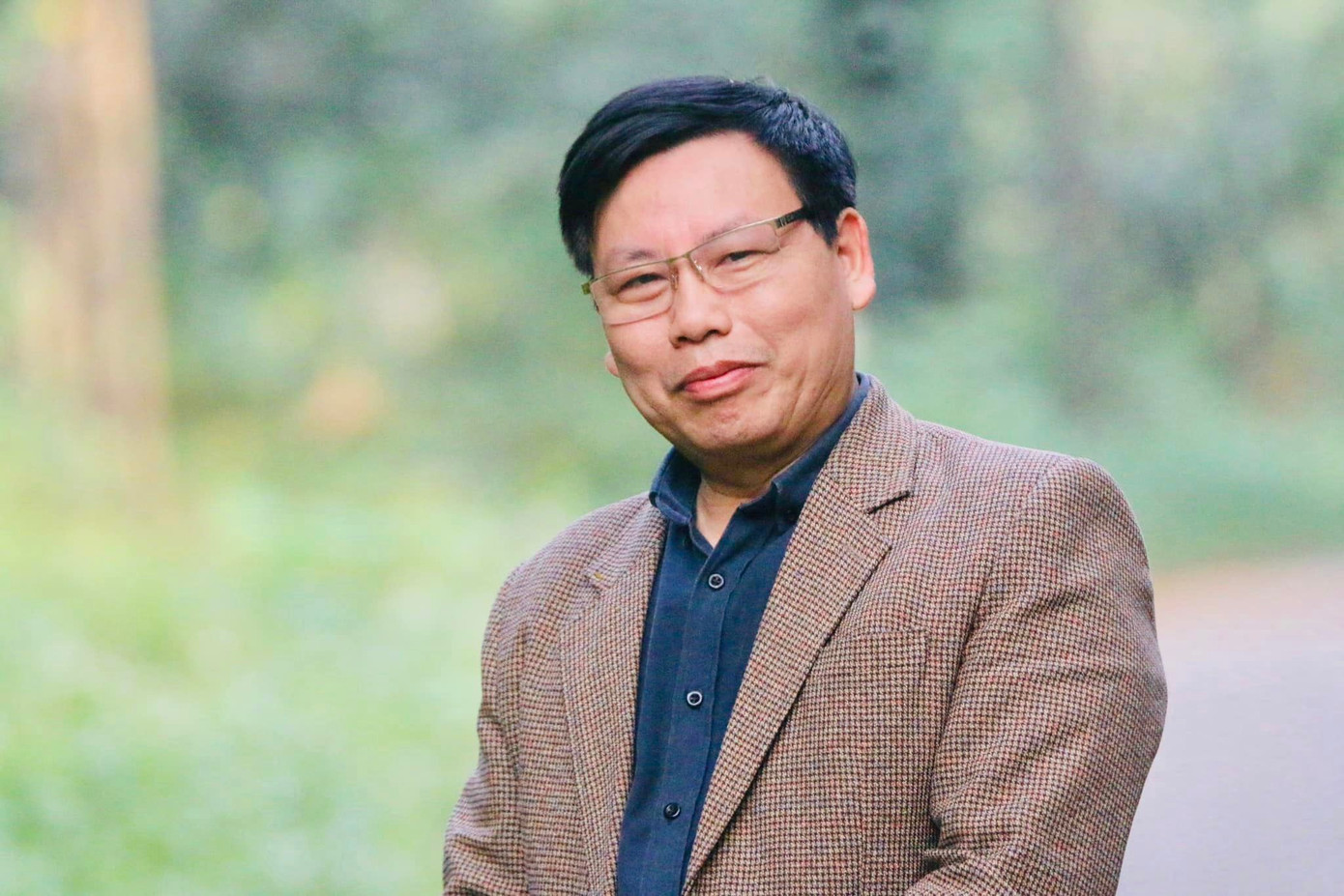 Ths. Đinh Ngọc Sơn thường nhận được nhiều câu hỏi của sinh viên về AI tác động đến việc làm. Ths. Đinh Ngọc Sơn thường nhận được nhiều câu hỏi của sinh viên về AI tác động đến việc làm.