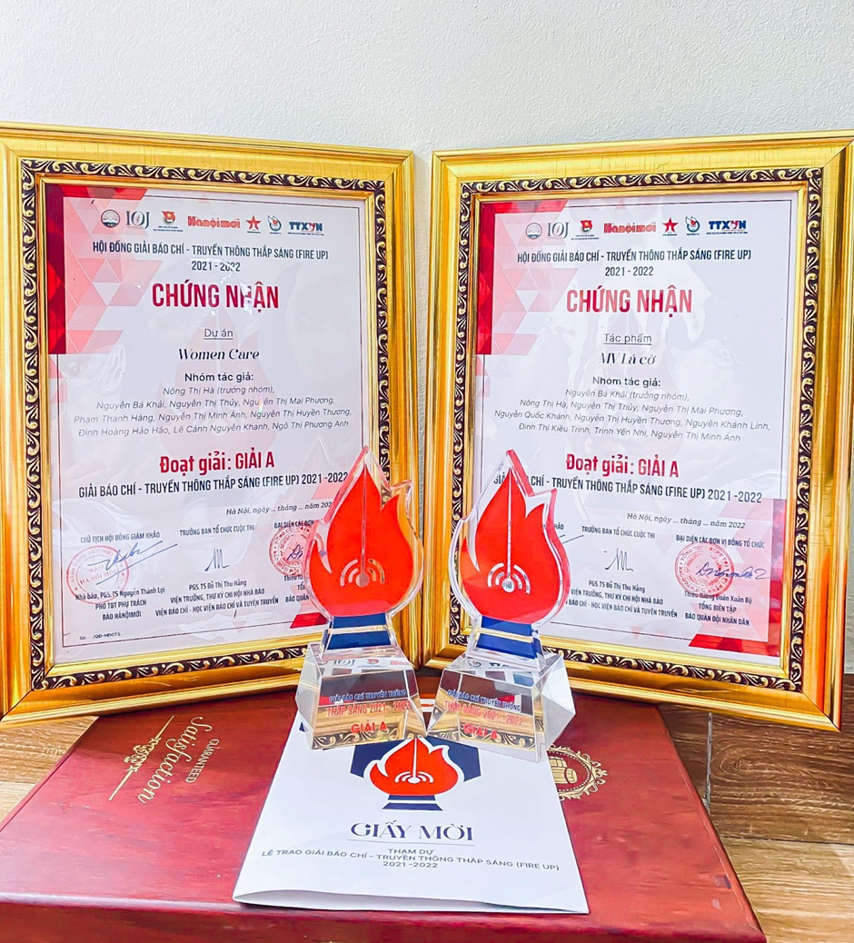 Giải thưởng của Hà tại Giải Báo chí - Truyền thông Thắp sáng 2021-2022. (Ảnh: NVCC) Giải thưởng của Hà tại Giải Báo chí - Truyền thông Thắp sáng 2021-2022. (Ảnh: NVCC)