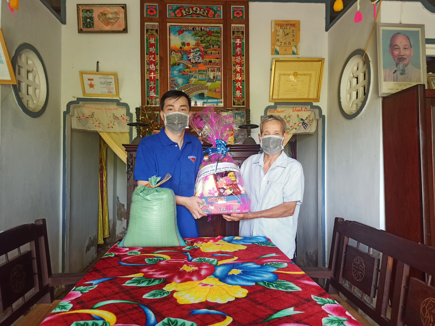 Trung Kiên luôn tiên phong trong các hoạt động tình nguyện, tương thân tương ái vì cộng đồng.