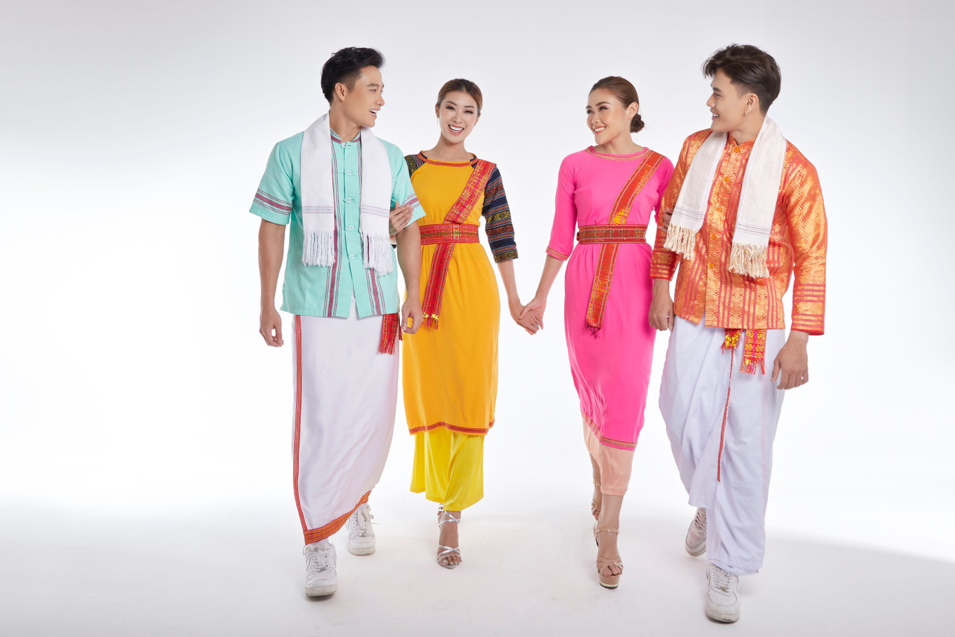 Bộ tứ gương mặt đại sứ cuộc thi Hoa hậu và Nam vương Siêu mẫu Thể hình Thế giới 2023. Bộ tứ gương mặt đại sứ cuộc thi Hoa hậu và Nam vương Siêu mẫu Thể hình Thế giới 2023.