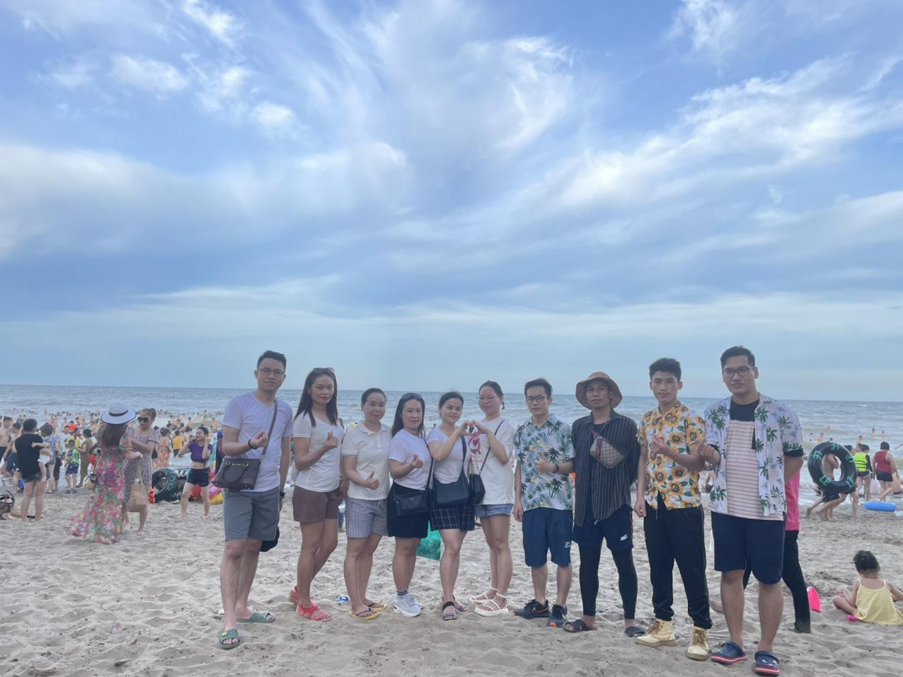 Lưu học sinh tham quan, tìm hiểu văn hóa biển Sầm Sơn năm 2022. Lưu học sinh tham quan, tìm hiểu văn hóa biển Sầm Sơn năm 2022.