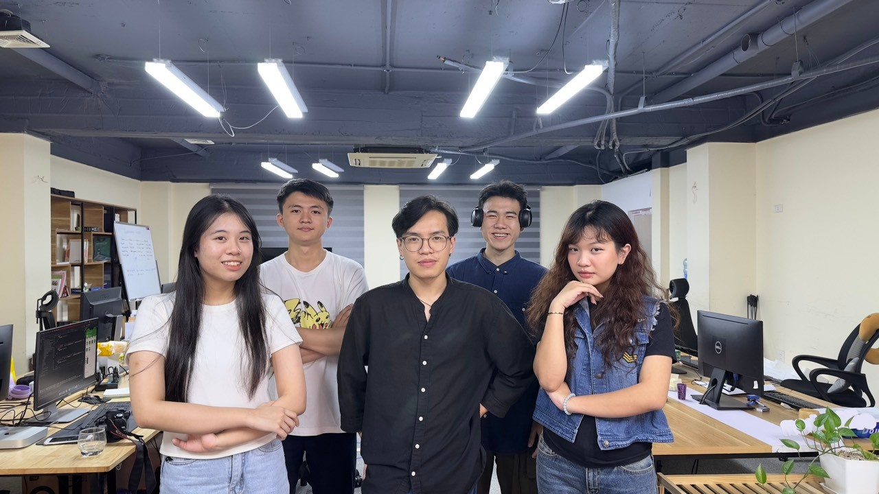 Đội ngũ Evenious.