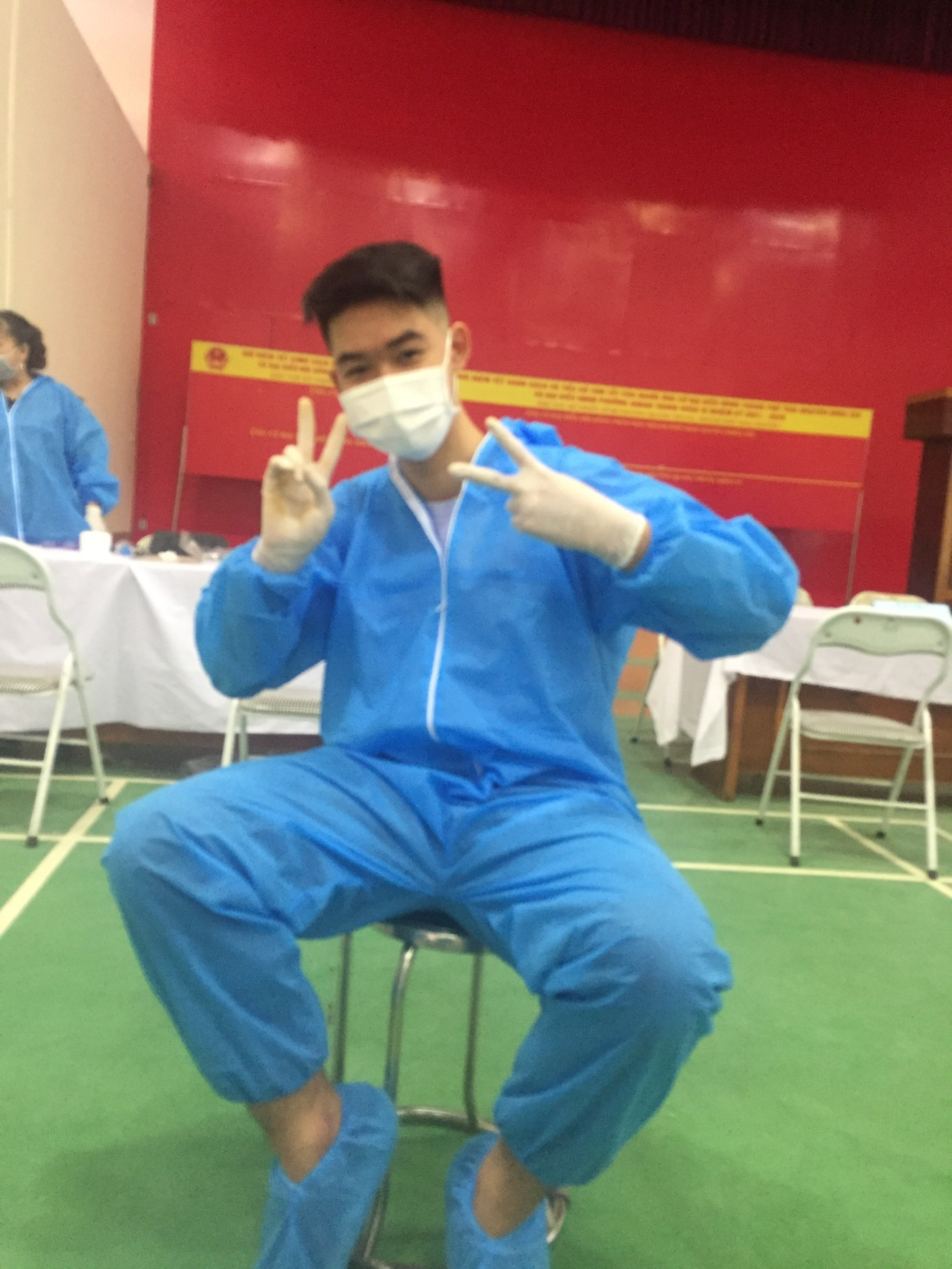 Trong đại dịch COVID - 19, Tuấn tình nguyện tham gia hỗ trợ tiêm chủng, hỗ trợ phòng dịch,... Trong đại dịch COVID - 19, Tuấn tình nguyện tham gia hỗ trợ tiêm chủng, hỗ trợ phòng dịch,...