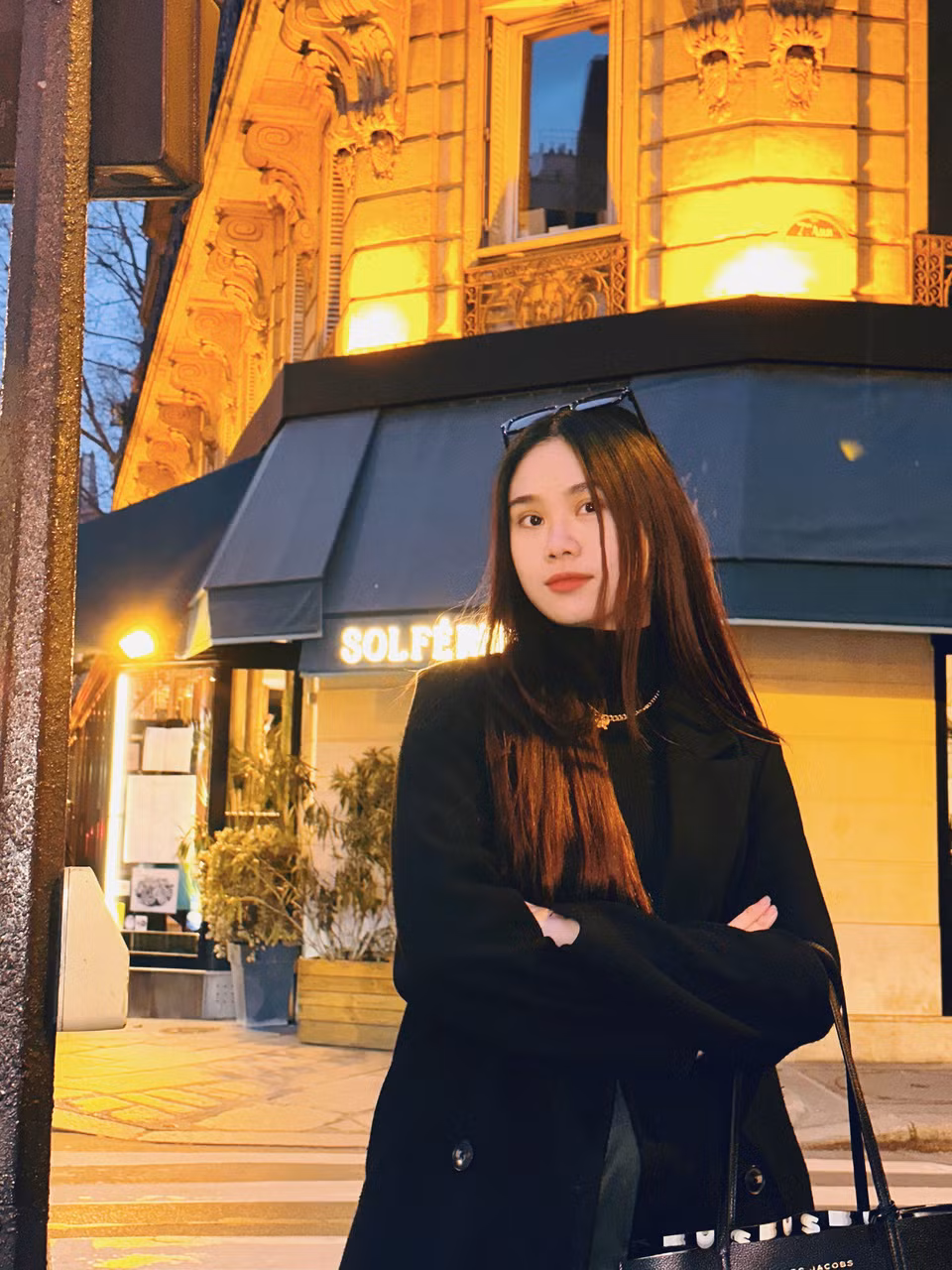 Thục Anh tại Paris, Pháp.