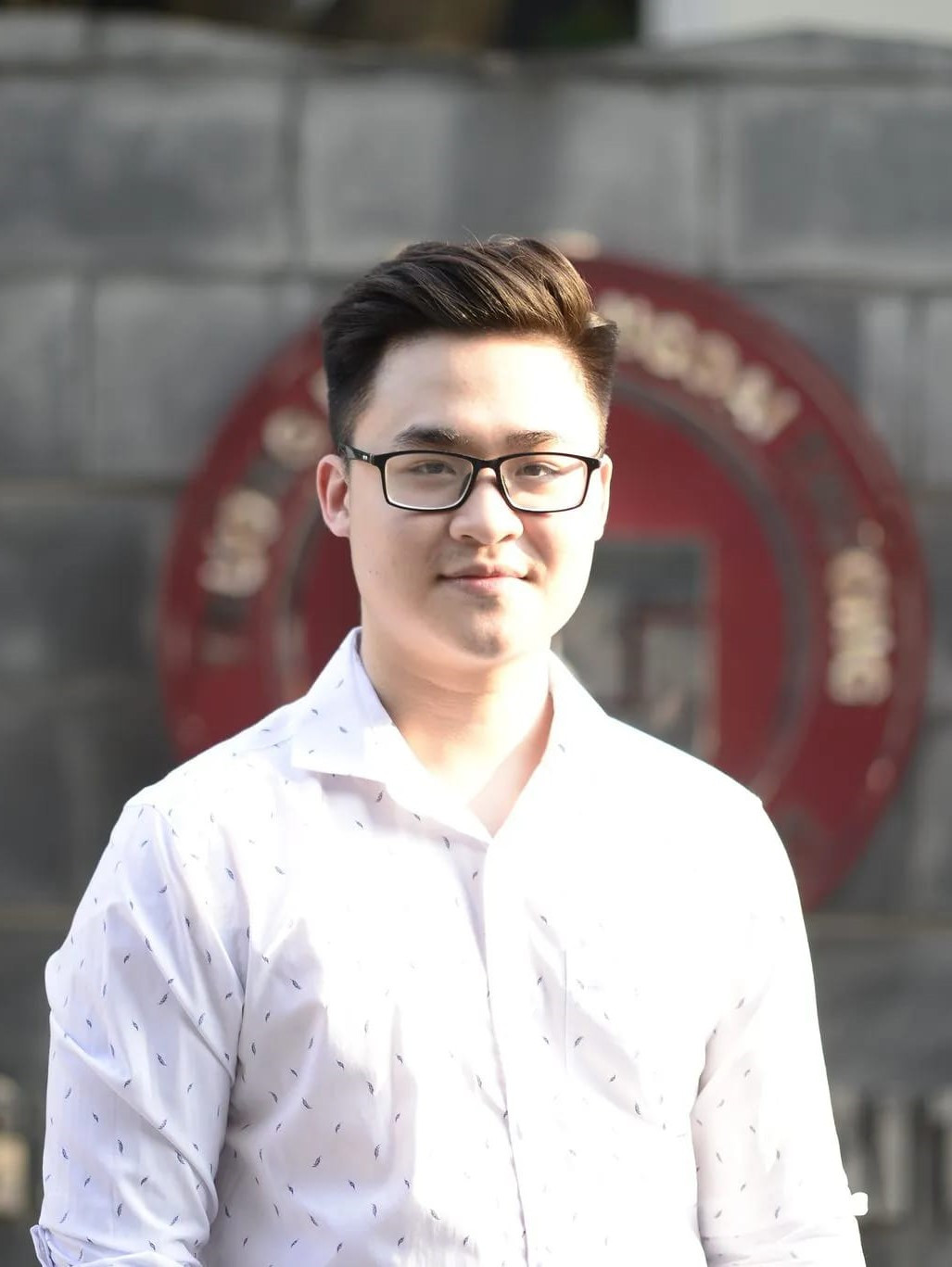 Nguyễn Dương Việt Anh - Sinh viên tiêu biểu toàn khóa K58, Trường Đại học Ngoại thương, tốt nghiệp loại Xuất sắc, chuyên ngành CLC Kinh tế quốc tế.