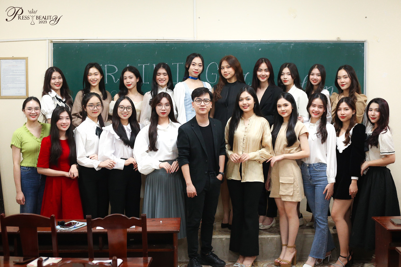 Top 20 hào hứng trước những chia sẻ hữu ích của BTV Hữu Trí - vị cố vấn dày dặn kinh nghiệm.