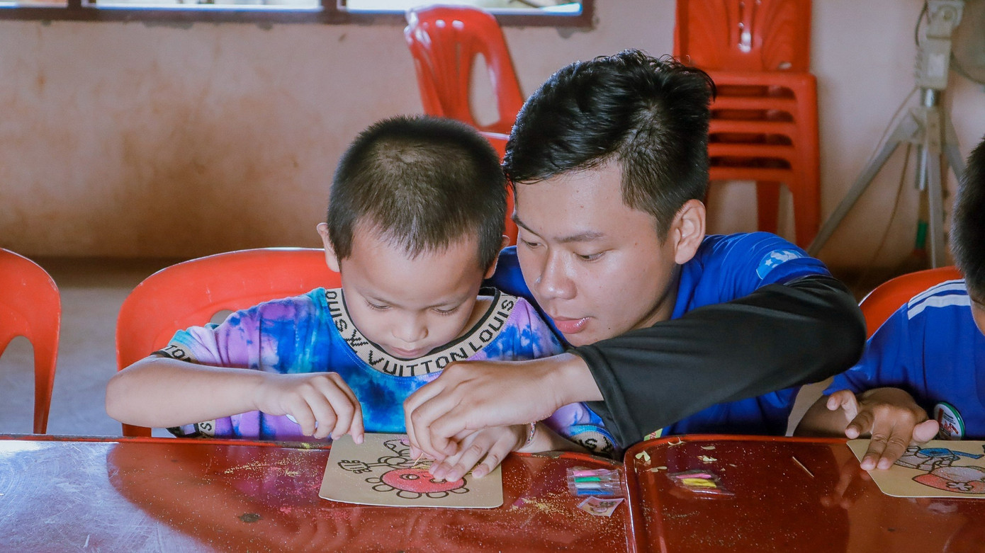 Nam sinh có trái tim yêu thương và sức trẻ đầy nhiệt huyết.