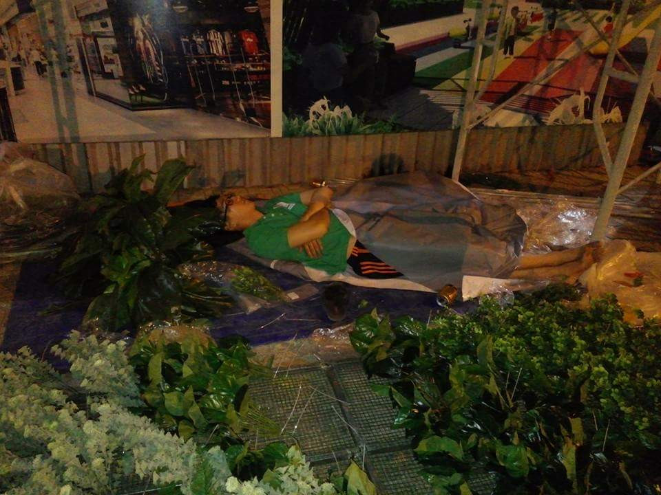 Quang từng là học sinh có xuất phát điểm trung bình, thậm chí từng nghĩ đến việc bỏ học để đi làm trang trải cuộc sống. Quang từng là học sinh có xuất phát điểm trung bình, thậm chí từng nghĩ đến việc bỏ học để đi làm trang trải cuộc sống.