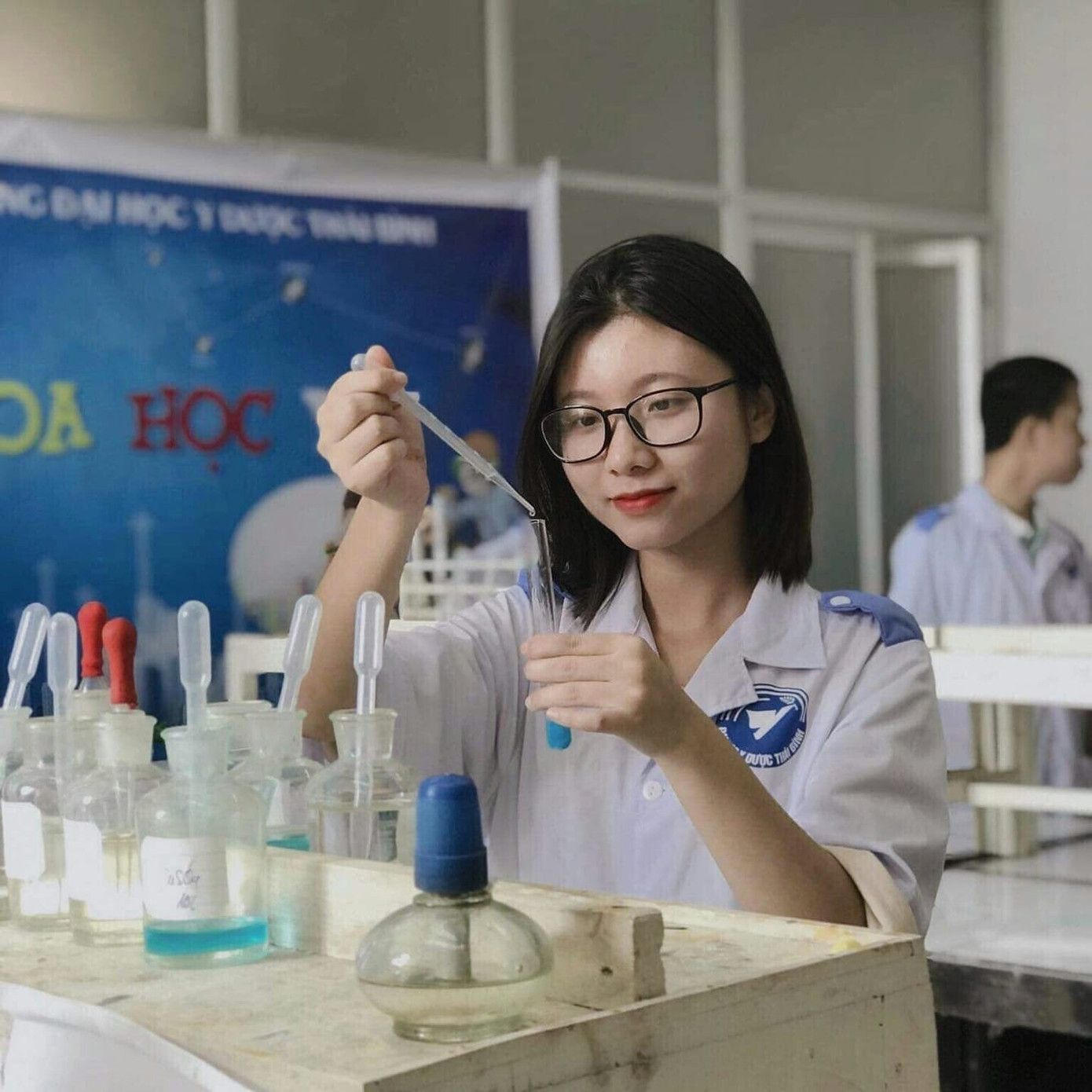 Trần Huyền Trang, sinh viên năm 4 ngành Y Đa khoa, Trường Đại học Y Dược Thái Bình. Trần Huyền Trang, sinh viên năm 4 ngành Y Đa khoa, Trường Đại học Y Dược Thái Bình.