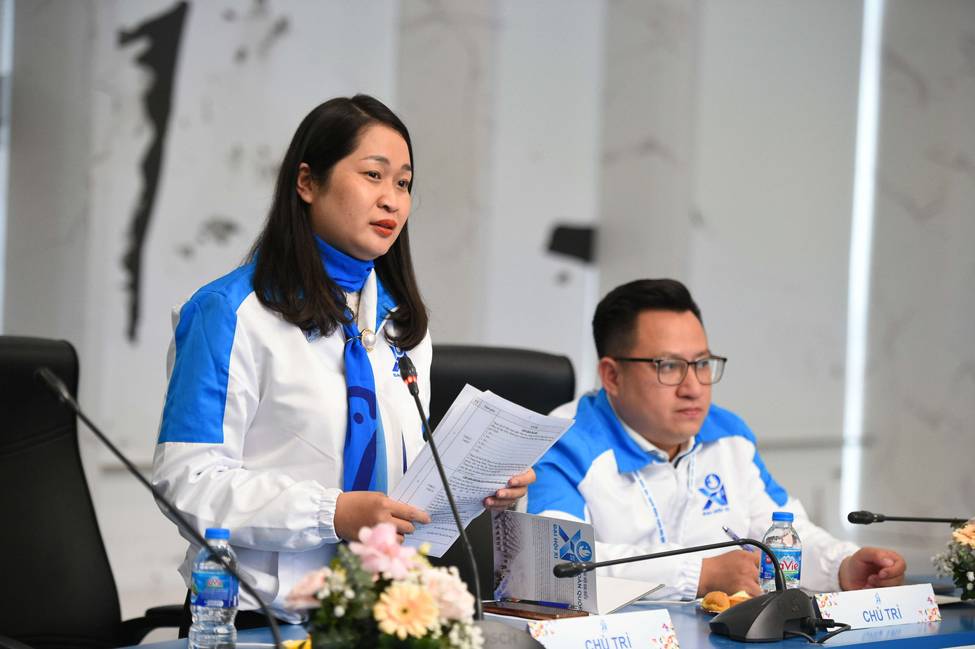 Chị Huỳnh Thanh Nguyệt: “Trên tinh thần tình nguyện xung kích, tôi mong rằng các bạn sinh viên là cán bộ hội sẽ tiếp tục cống hiến hết mình, những trải nghiệm, quãng thời gian các bạn làm cán bộ hội chính là những giá trị cao nhất mà chúng ta nhận được.”