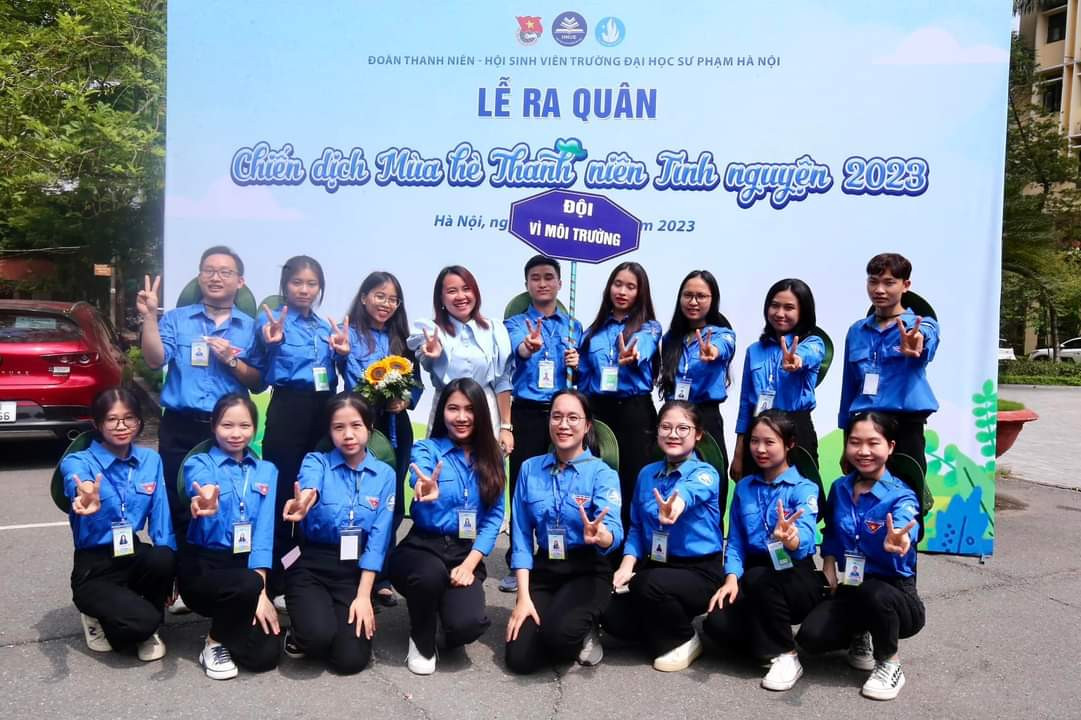 Minh Trường cùng các bạn sinh viên tham gia Chiến dịch Mùa hè Thanh niên tình nguyện 2023. Minh Trường cùng các bạn sinh viên tham gia Chiến dịch Mùa hè Thanh niên tình nguyện 2023.