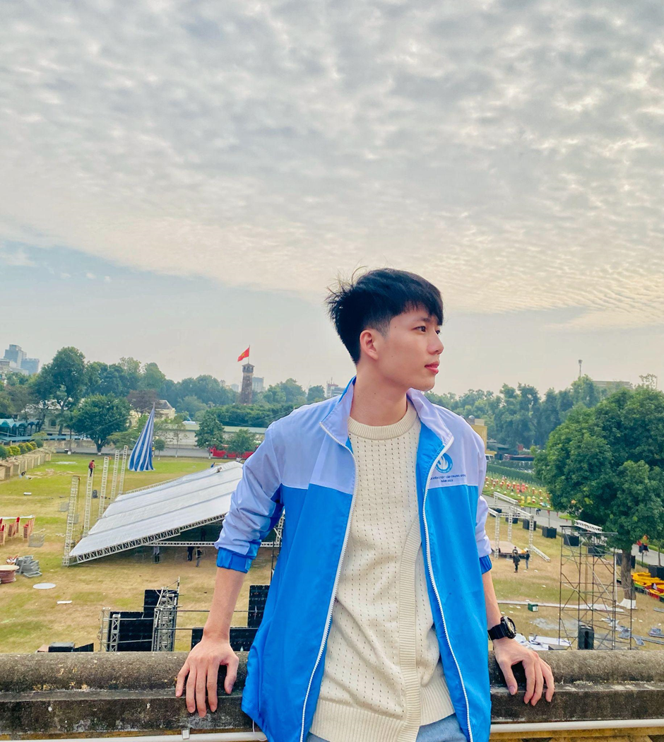 Tham gia hoạt động tham quan Hoàng Thành Thăng Long trong chuỗi hoạt động tuyên dương "Sinh viên 5 tốt" cấp Trung Ương 2022. Tham gia hoạt động tham quan Hoàng Thành Thăng Long trong chuỗi hoạt động tuyên dương "Sinh viên 5 tốt" cấp Trung Ương 2022.