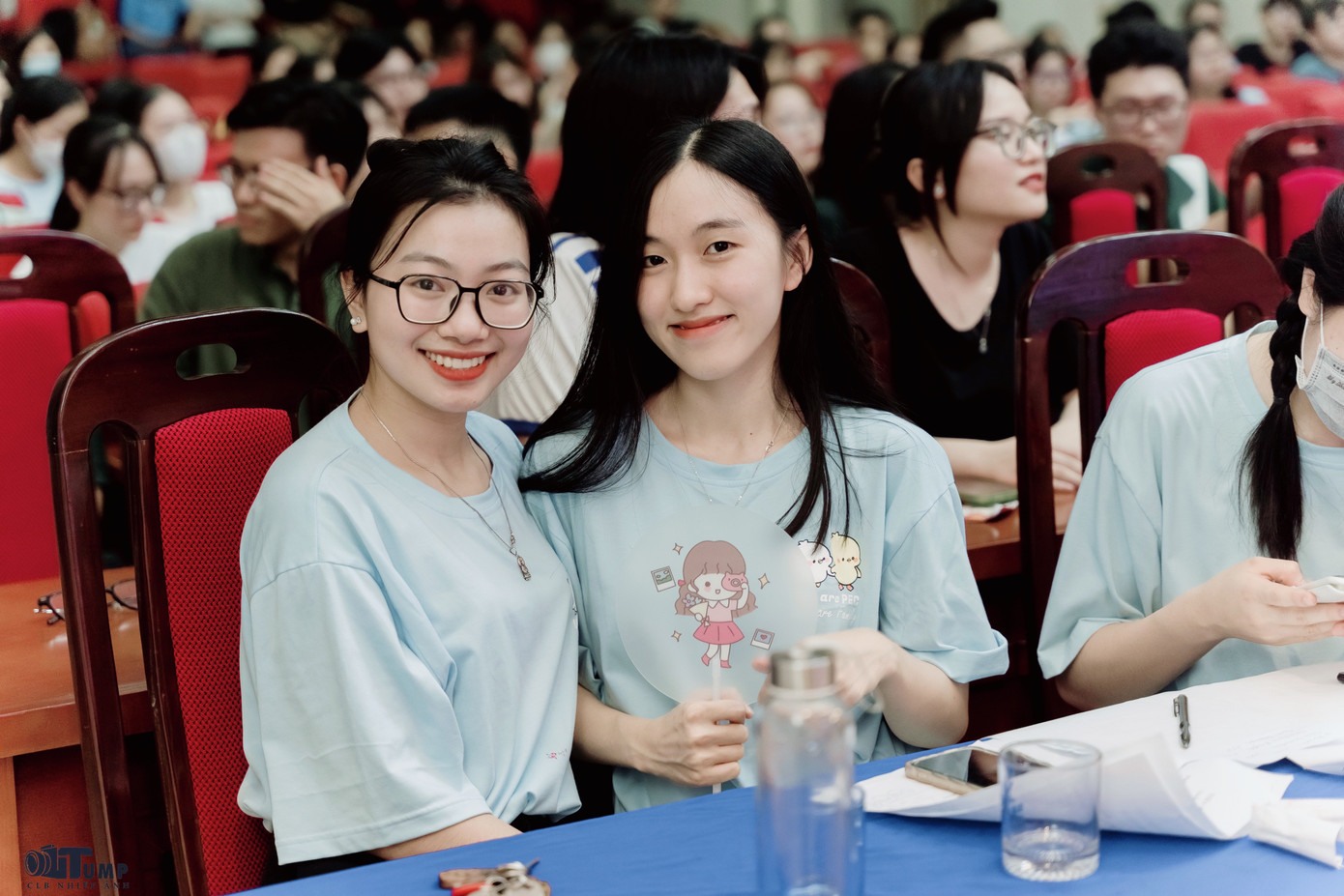 Theo cô, là một tình nguyện viên chúng ta không chỉ được cho đi mà giá trị nhận lại còn được nhiều hơn thế. Theo cô, là một tình nguyện viên chúng ta không chỉ được cho đi mà giá trị nhận lại còn được nhiều hơn thế.