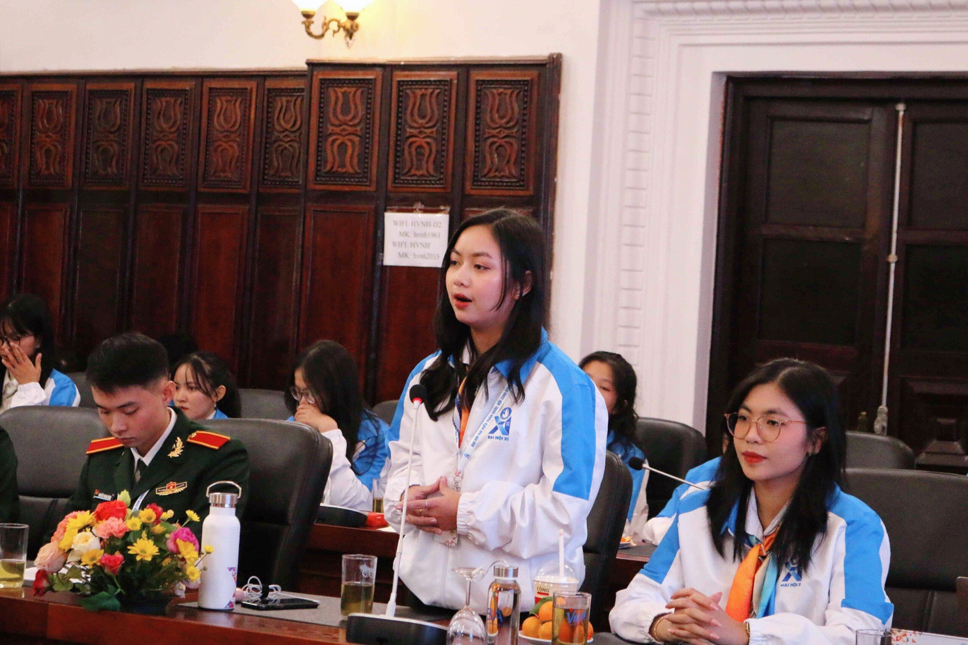 Các đại biểu đã sôi nổi phát biểu tham luận, tích cực tham gia đóng góp ý kiến.