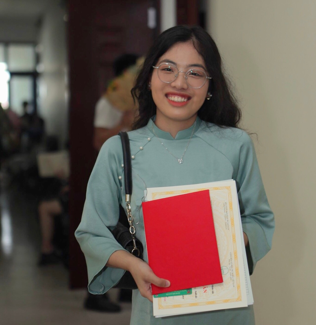 Hãy dũng cảm thay đổi dù tích cực hay tiêu cực, hãy làm những gì luôn khiến chúng ta hạnh phúc nhất.