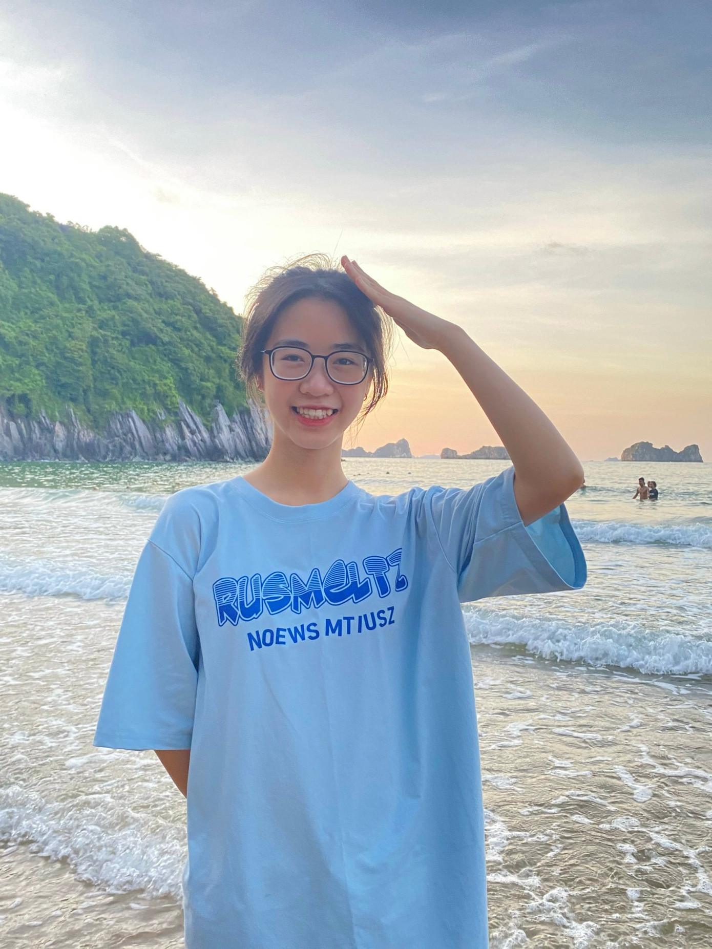 Lý Mai Anh (sinh năm 2005) đang là sinh viên năm nhất khoa Truyền thông quốc tế - Học viện Ngoại giao. Lý Mai Anh (sinh năm 2005) đang là sinh viên năm nhất khoa Truyền thông quốc tế - Học viện Ngoại giao.