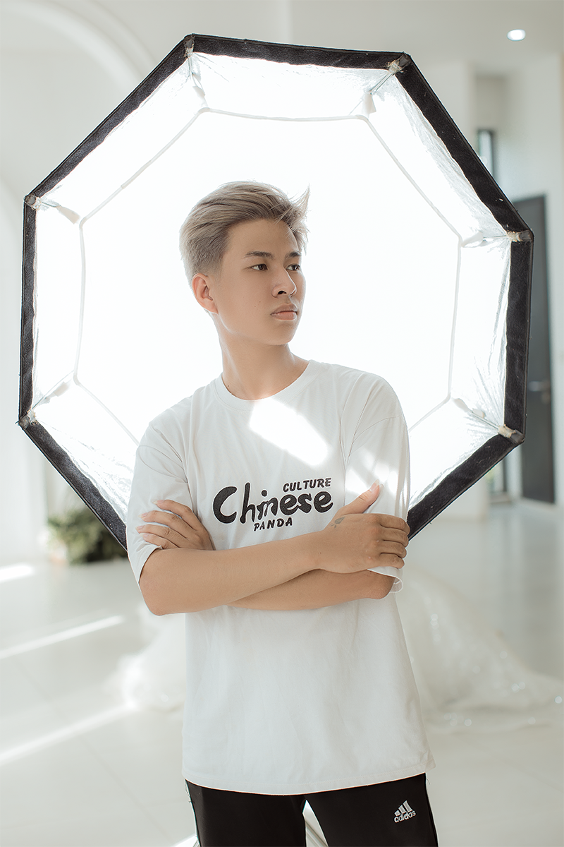 Thiện An tên thật là Đỗ Văn Đạt (sinh năm 2001) sinh ra và lớn lên tại huyện Phúc Thọ, Hà Nội.