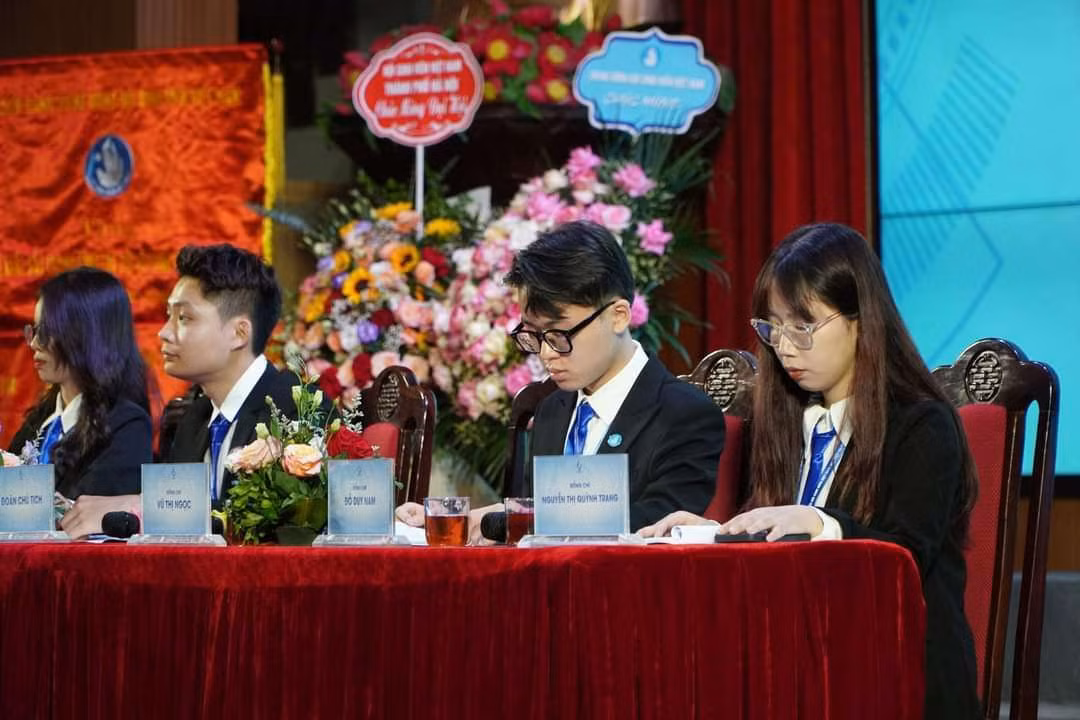 Duy Nam tại Đại hội Đại biểu Hội sinh viên Việt Nam Học viện Tài chính lần thứ IX, nhiệm kỳ 2023 - 2025.