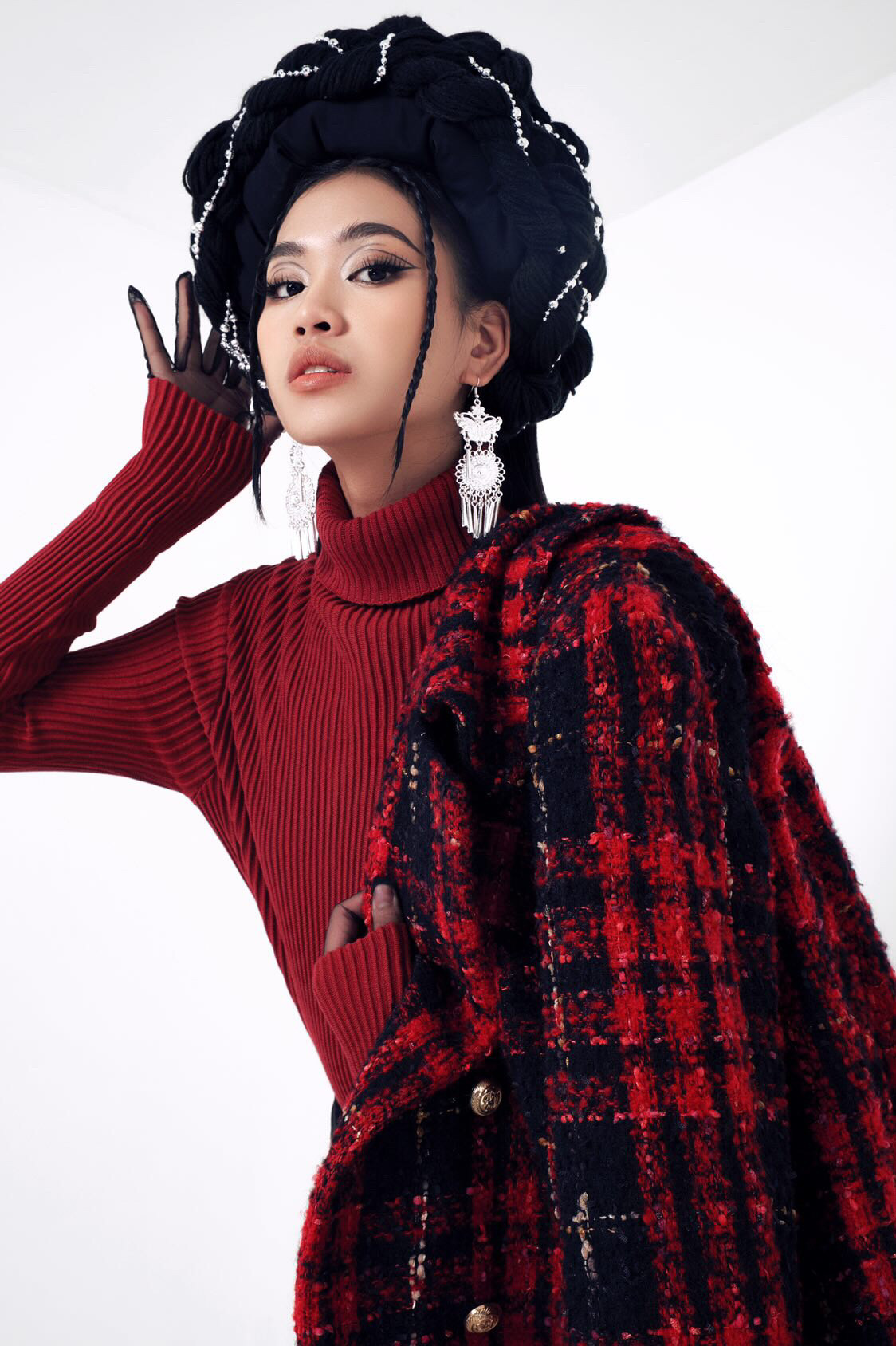 Nguyễn Minh Anh sở hữu vẻ ngoài xinh xắn, chiều cao nổi bật lên đến 1m80.