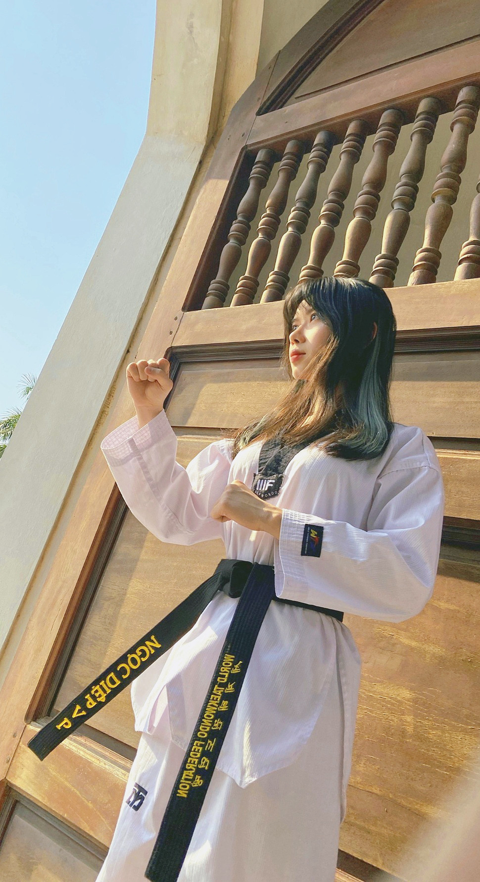 Ngọc Diệp luôn cố gắng sắp xếp một khoảng thời gian trong ngày để tập luyện môn võ taekwondo gắn bó suốt 9 năm. Ngọc Diệp luôn cố gắng sắp xếp một khoảng thời gian trong ngày để tập luyện môn võ taekwondo gắn bó suốt 9 năm.