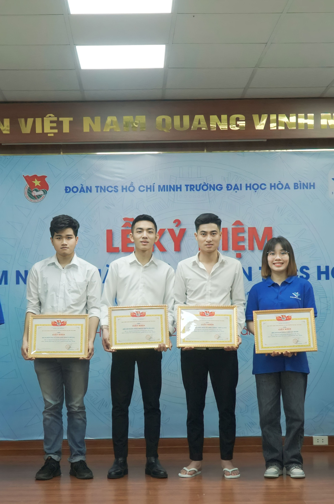 Chủ nhiệm CLB Tình nguyện Trường Đại học Hòa Bình đạt được nhiều thành tích trong học tập và rèn luyện.