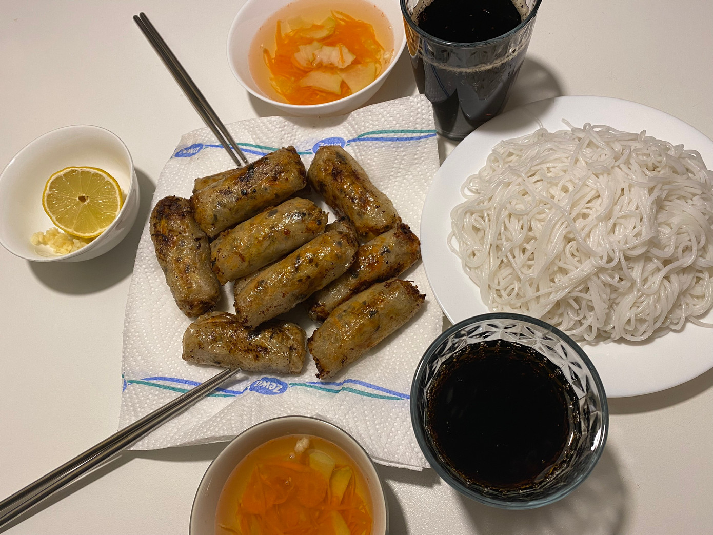 Món nem rán vào ngày ông Công ông Táo tại Đức.