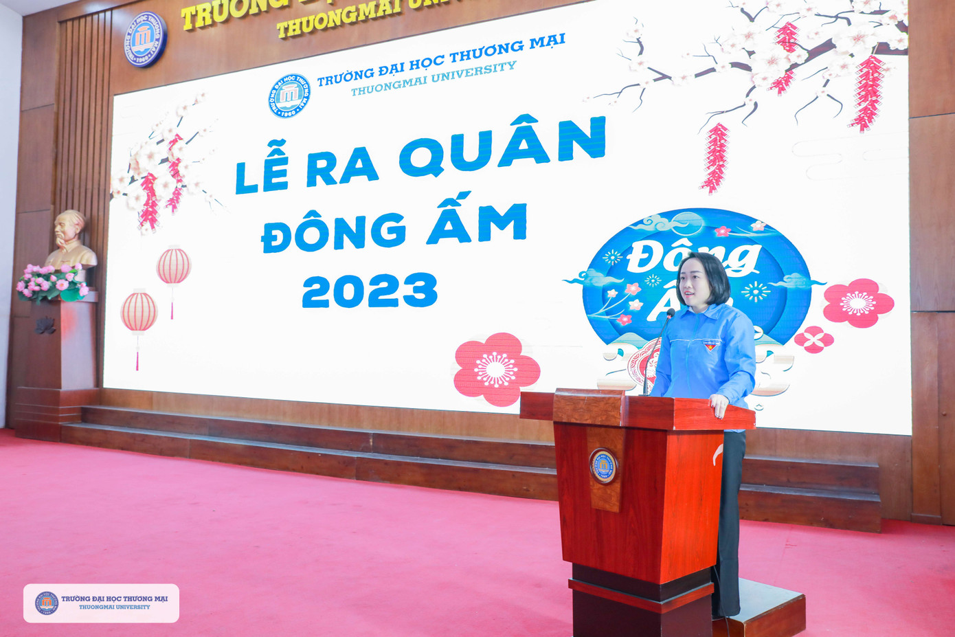 Bà Phan Thu Trang – Bí thư Đoàn TN trường phát biểu khai mạc. Bà Phan Thu Trang – Bí thư Đoàn TN trường phát biểu khai mạc.