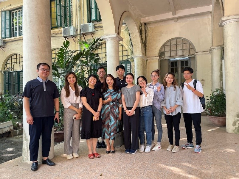 Lãnh đạo Viện VJCC đến chào và giới thiệu Nhóm sinh viên thực tập với Lãnh đạo Công ty TNHH GREEN.